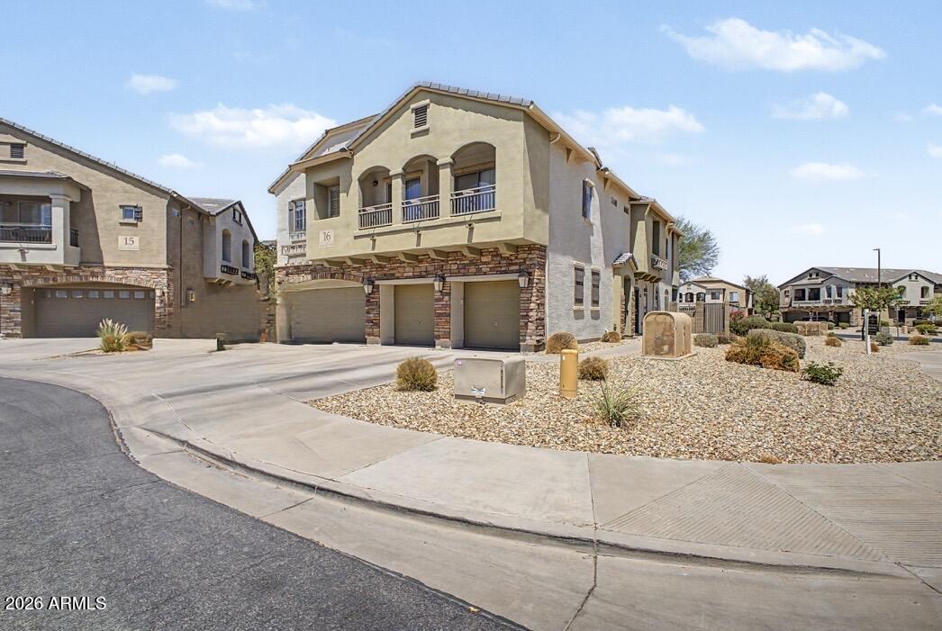CANYON TRAILS COURTHOMES CONDOMINIUM - Residential