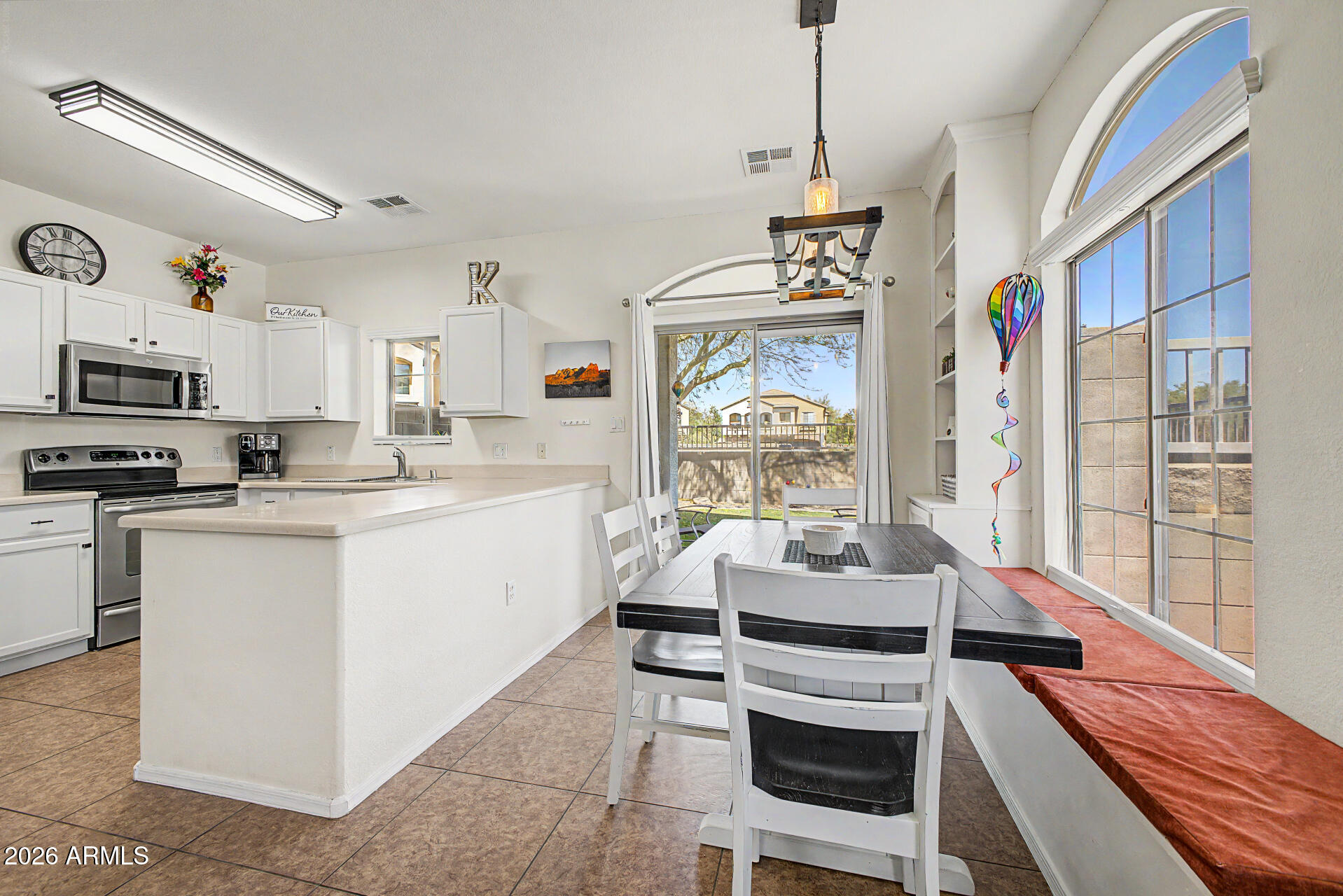 CANYON TRAILS COURTHOMES CONDOMINIUM - Residential