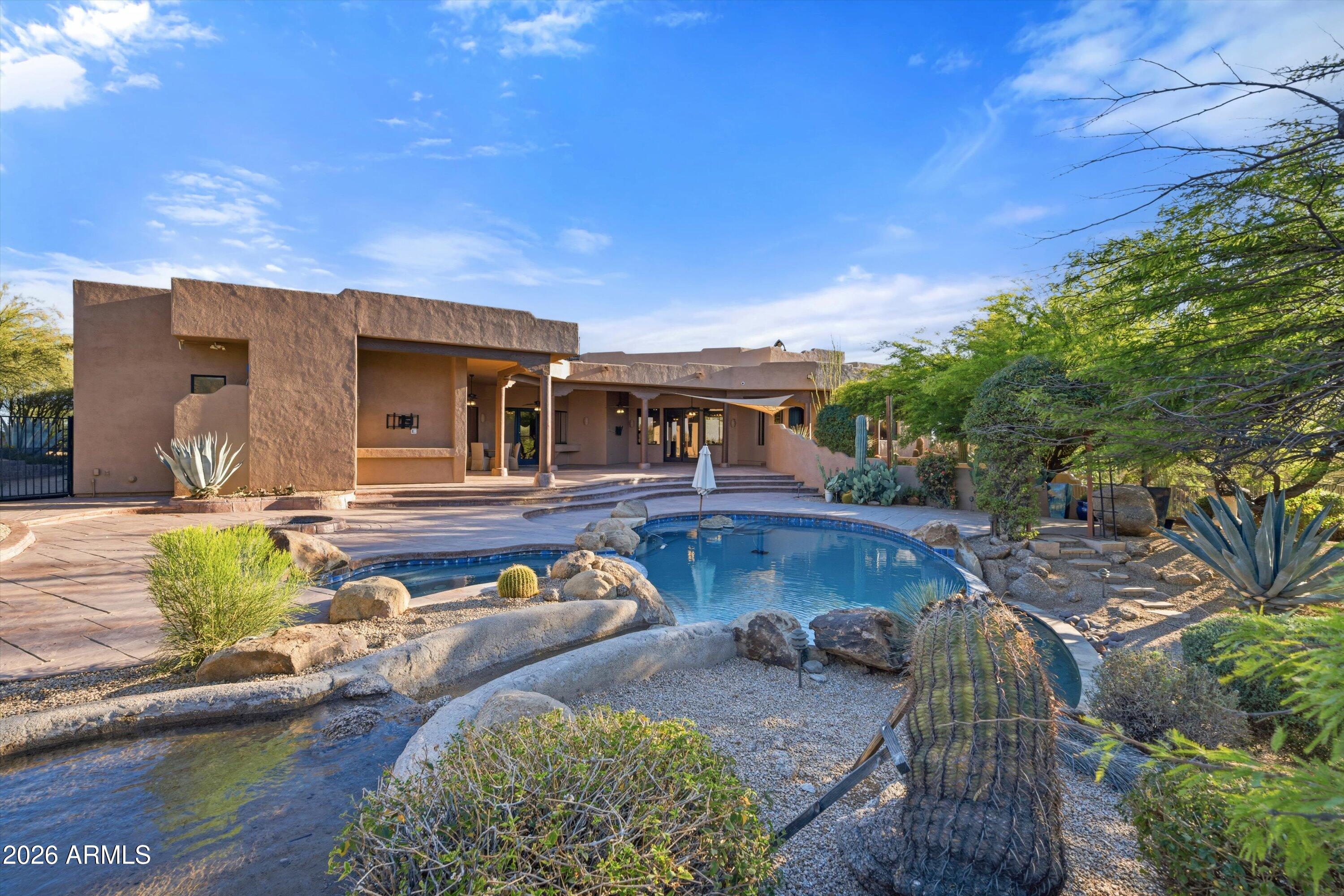 CAREFREE HILLS - Residential