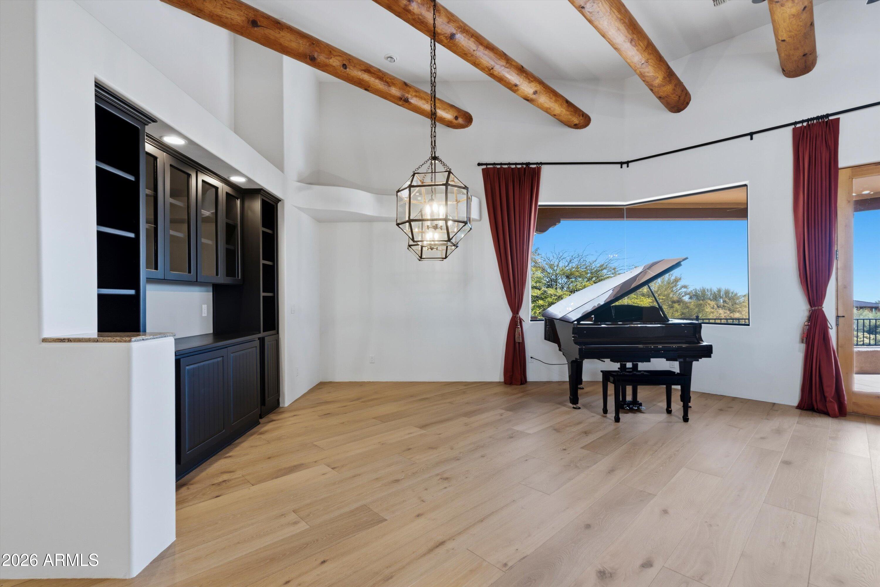 CAREFREE HILLS - Residential
