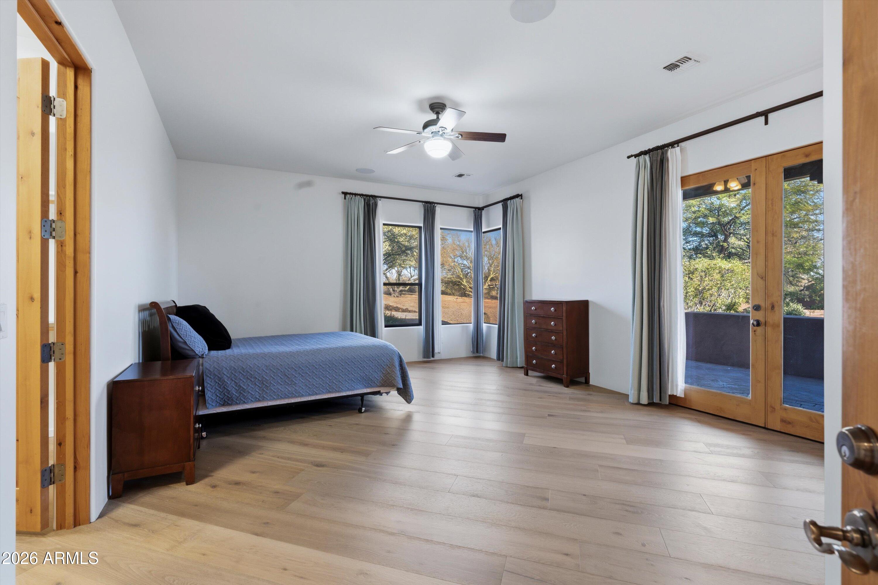 CAREFREE HILLS - Residential