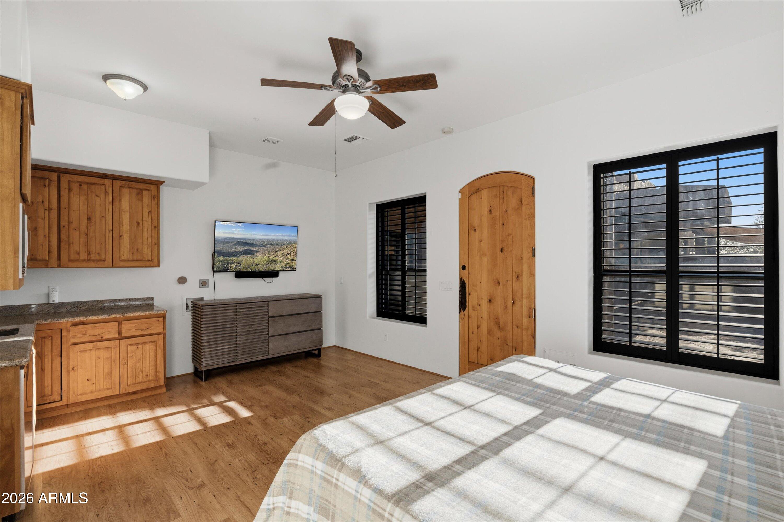 CAREFREE HILLS - Residential