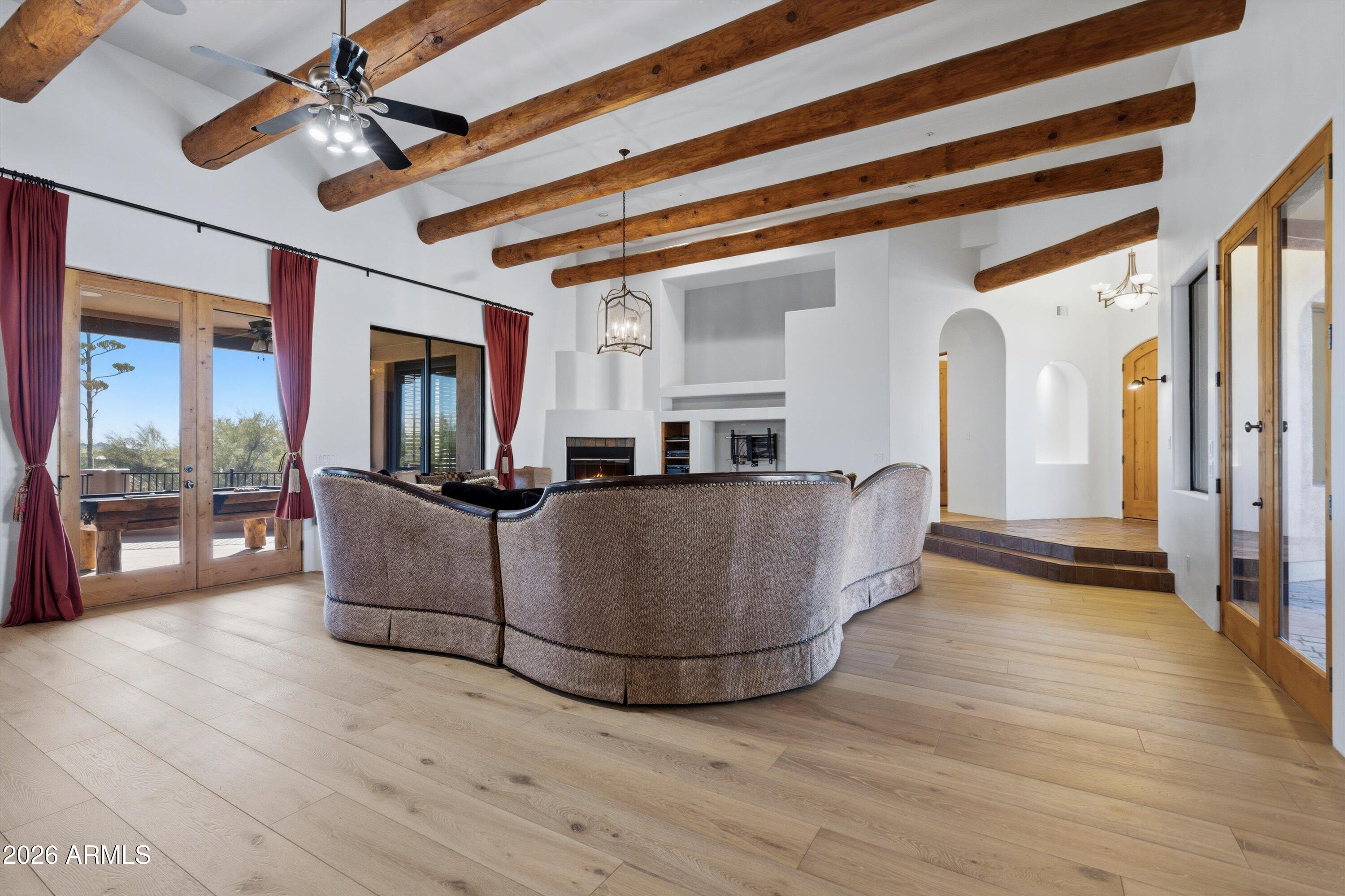 CAREFREE HILLS - Residential
