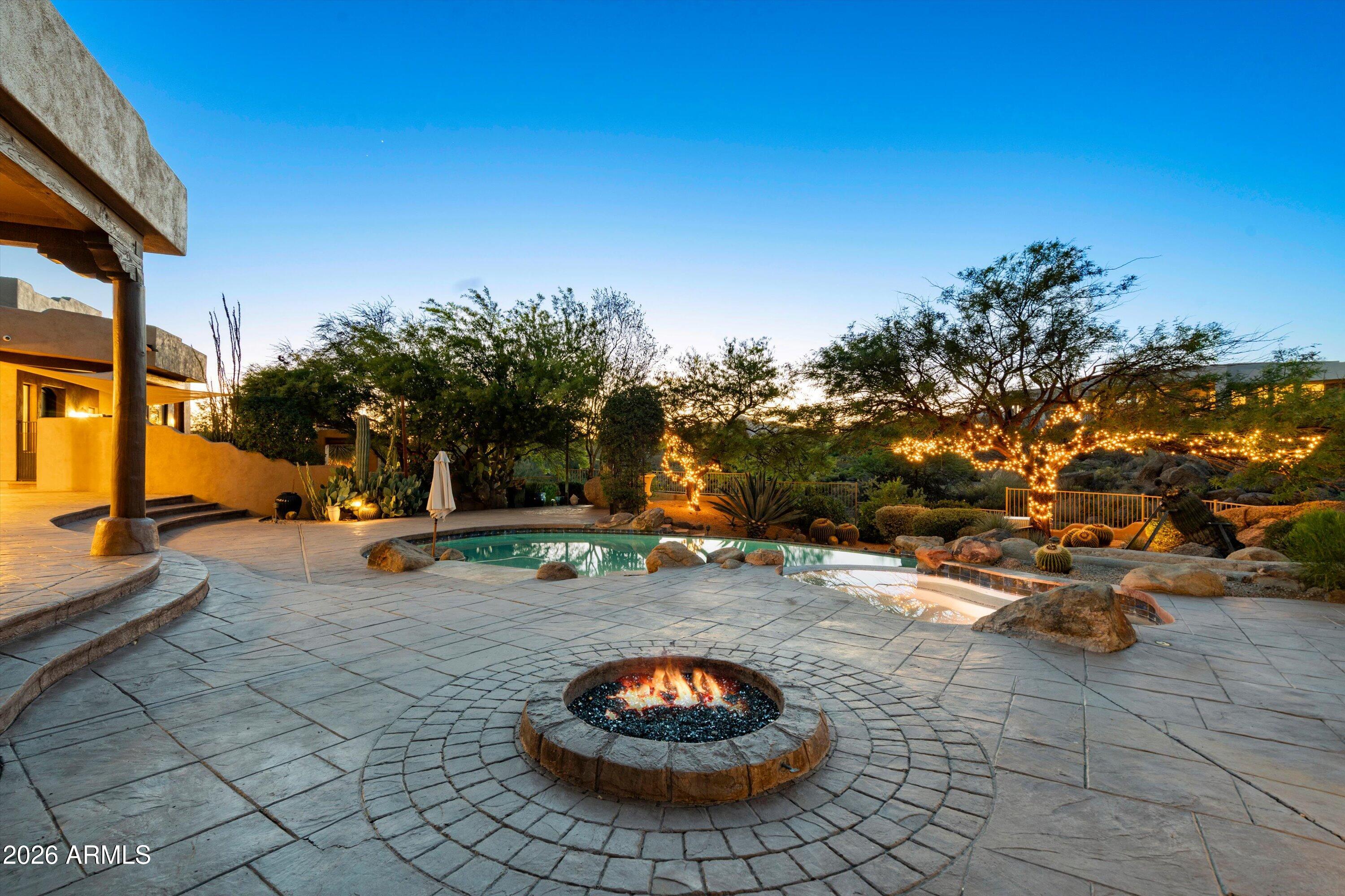 CAREFREE HILLS - Residential
