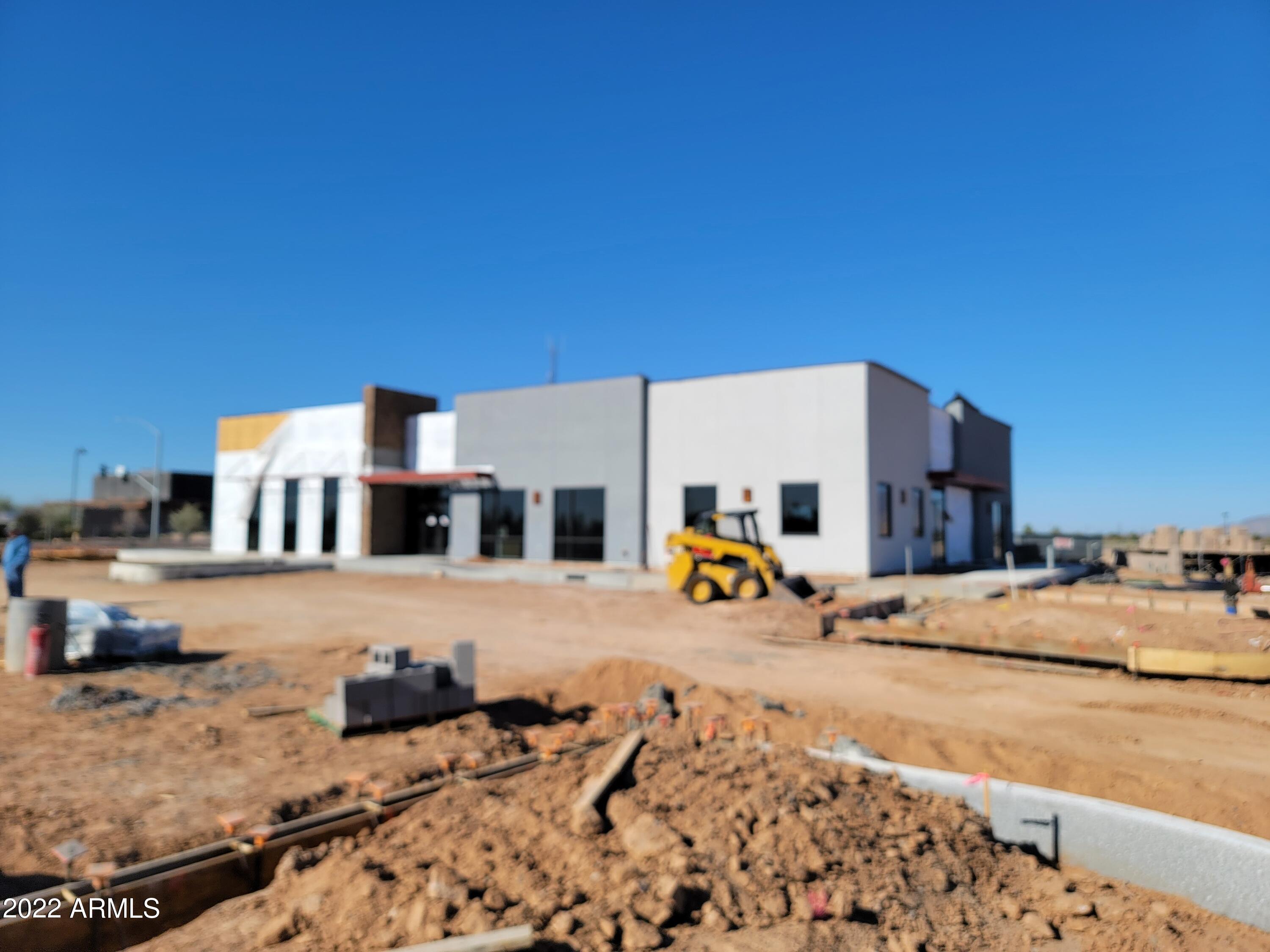ESTRELLA GIN BUSINESS PARK - Commercial Sale