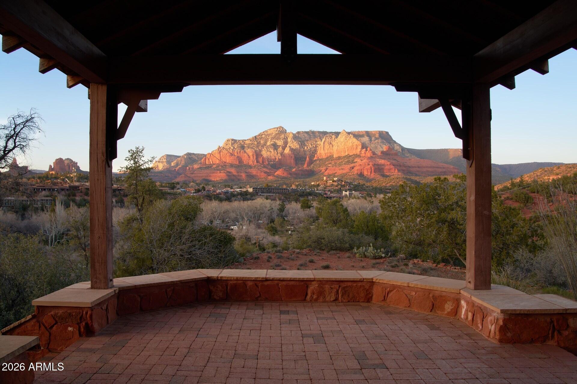 RED ROCK CREEK - Residential