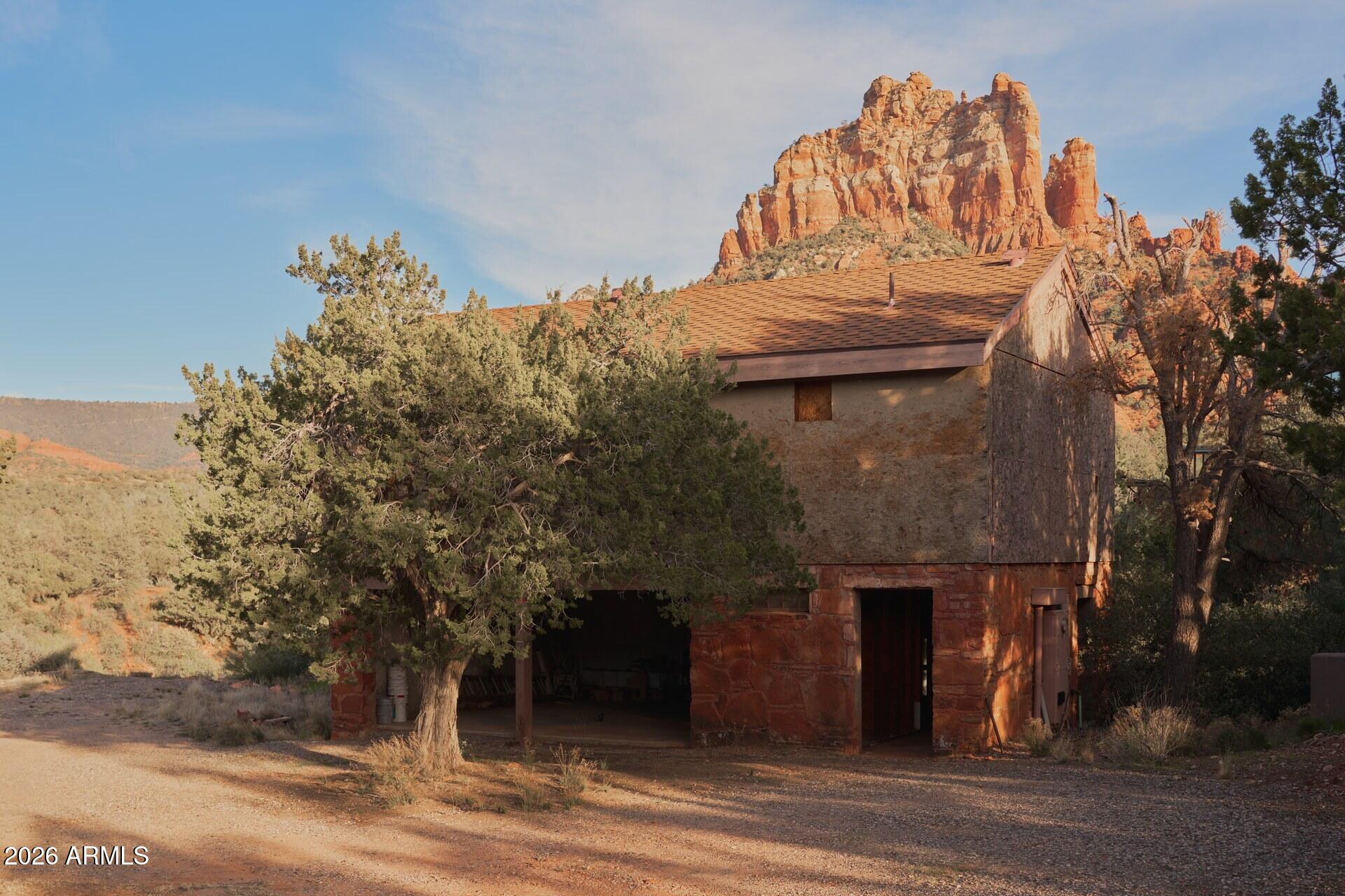 RED ROCK CREEK - Residential