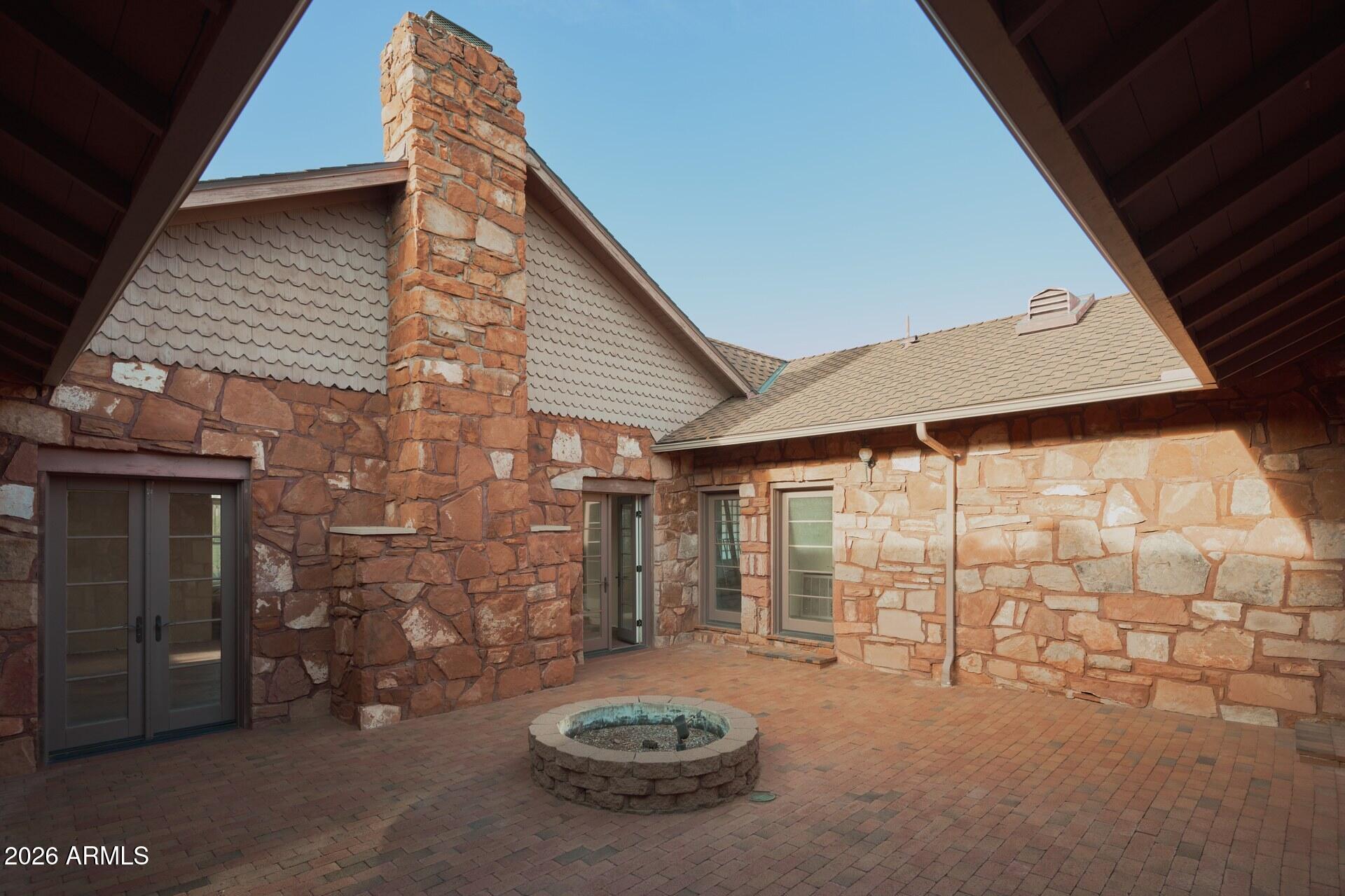 RED ROCK CREEK - Residential