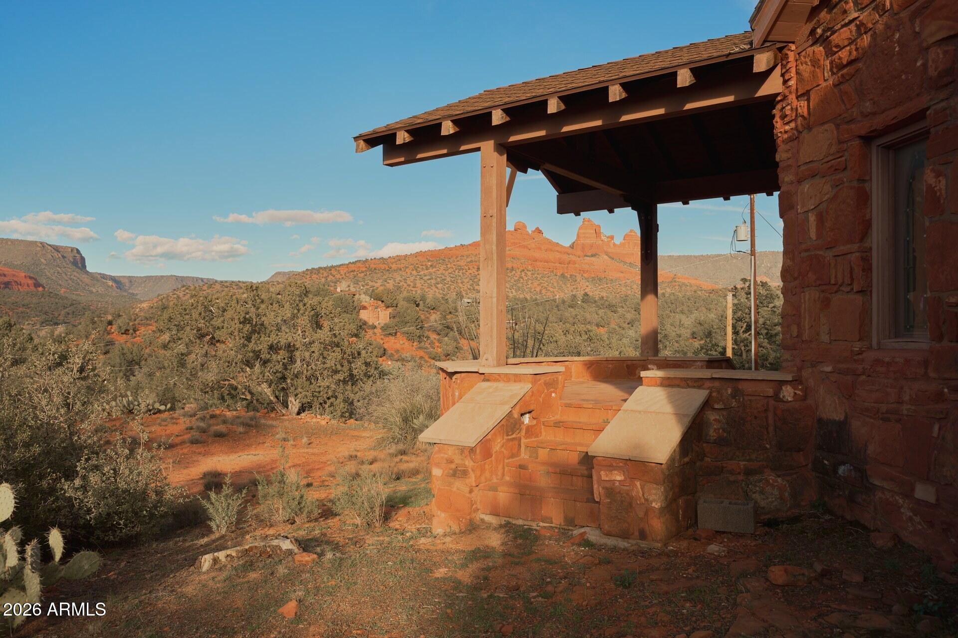 RED ROCK CREEK - Residential