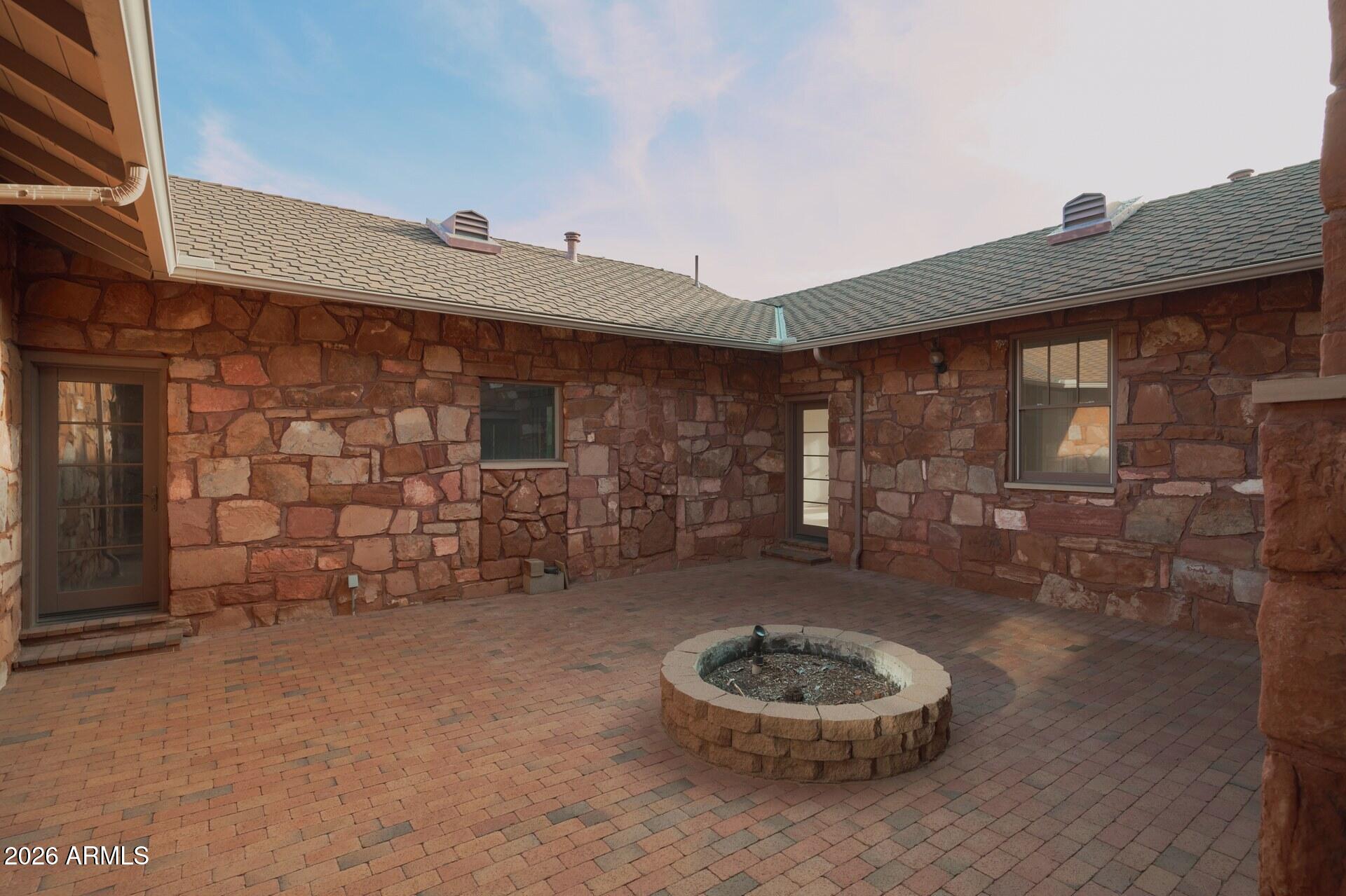 RED ROCK CREEK - Residential