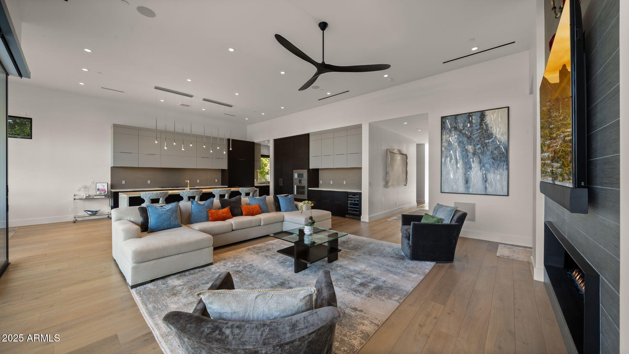 RITZ-CARLTON PARCEL B - Residential
