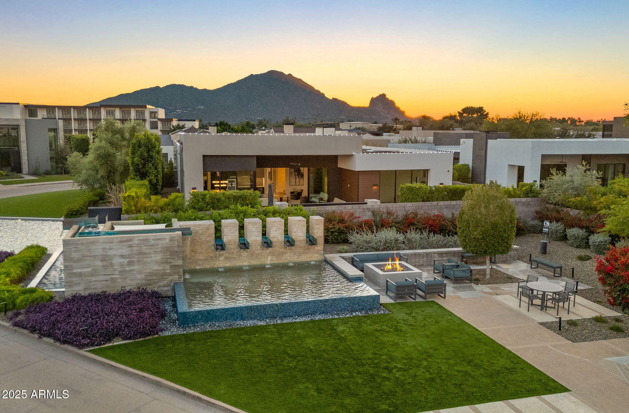 RITZ-CARLTON PARCEL B - Residential