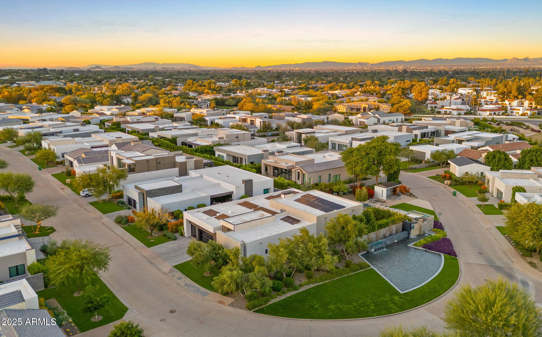 RITZ-CARLTON PARCEL B - Residential