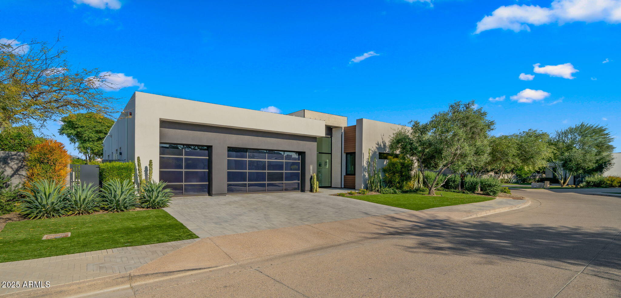 RITZ-CARLTON PARCEL B - Residential