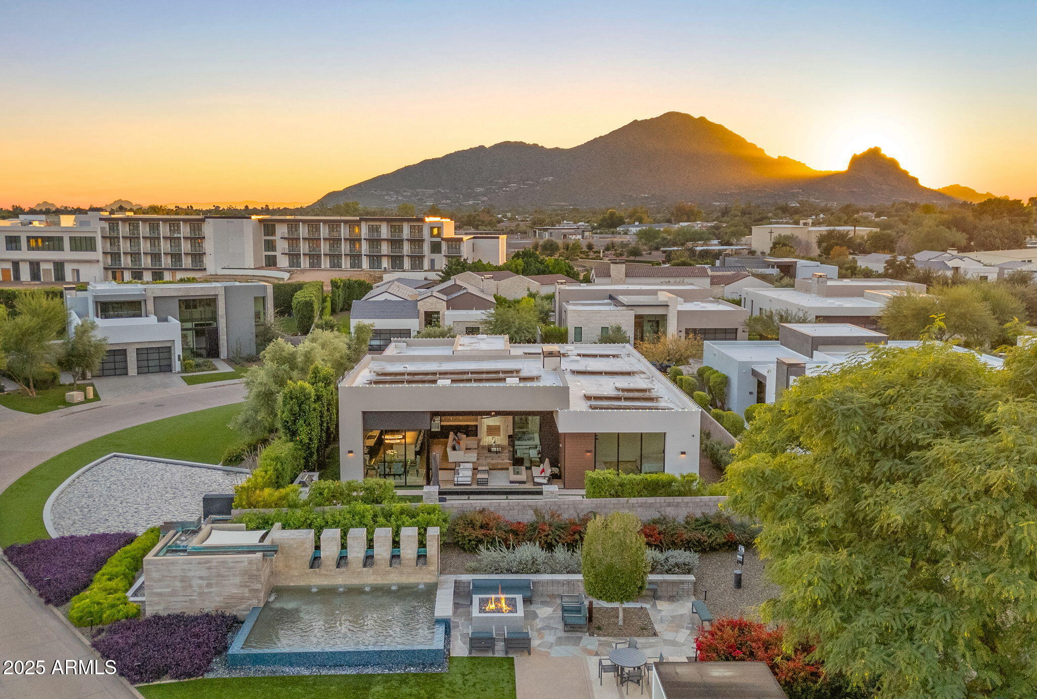 RITZ-CARLTON PARCEL B - Residential