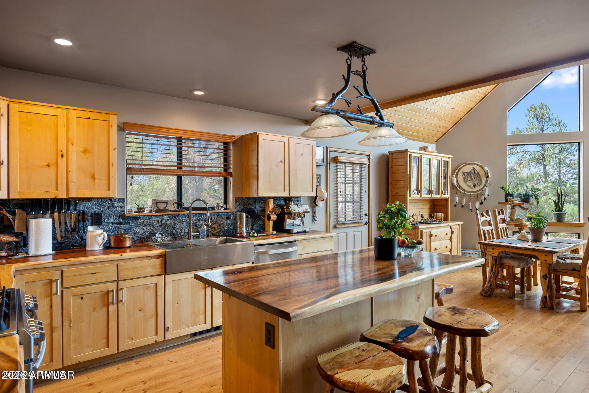PINE MEADOWS COUNTRY CLUB ESTATES - Residential