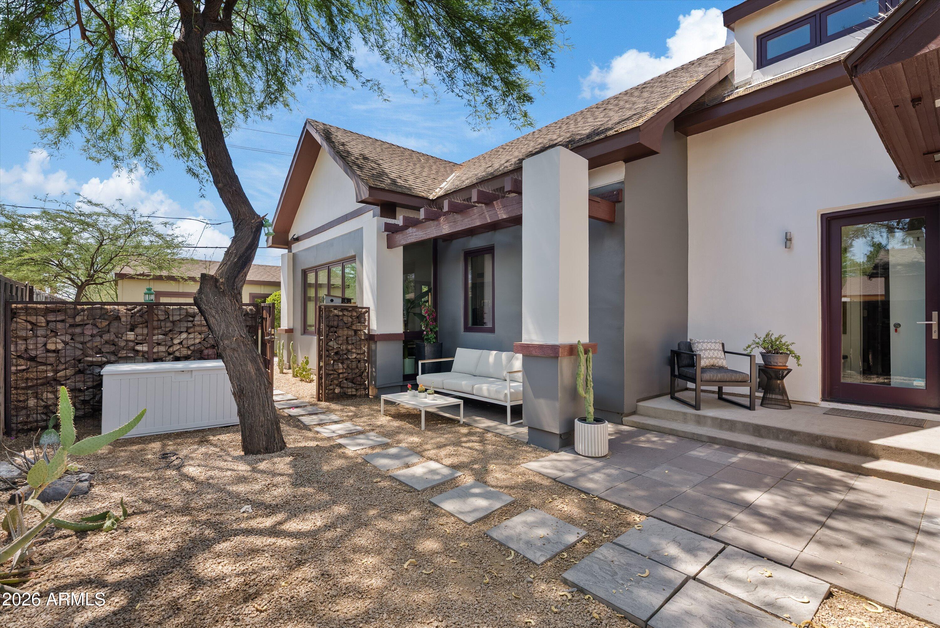 LOS OLIVOS HEIGHTS - Residential