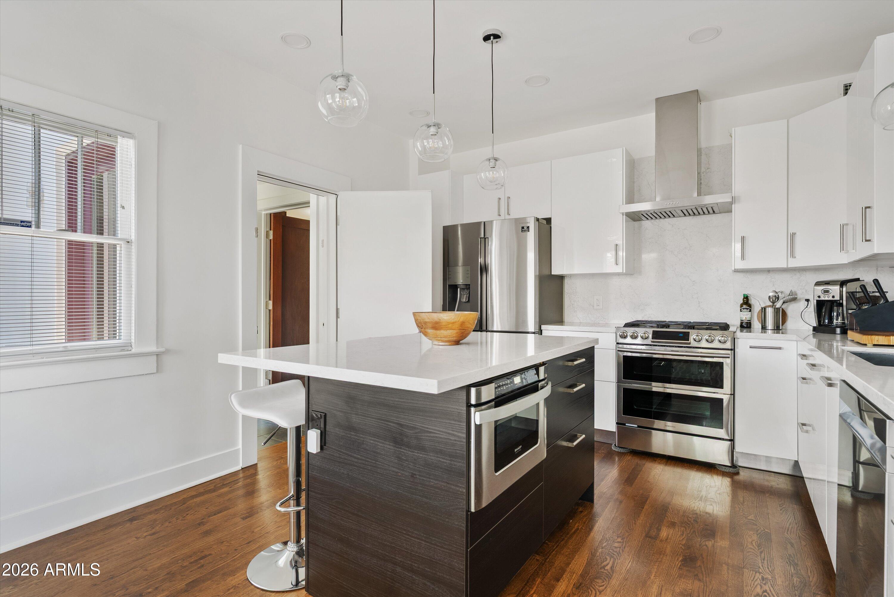 LOS OLIVOS HEIGHTS - Residential