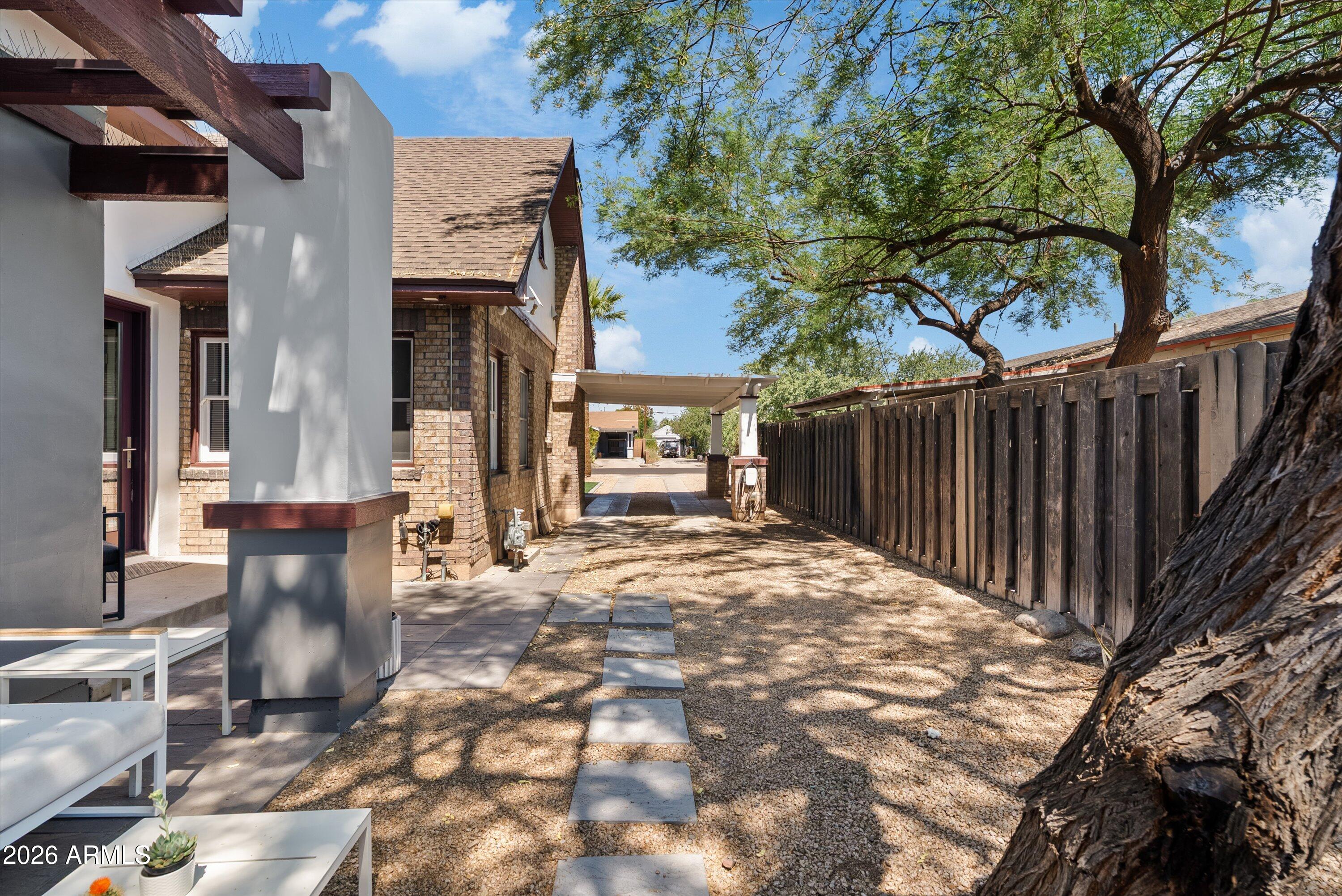 LOS OLIVOS HEIGHTS - Residential