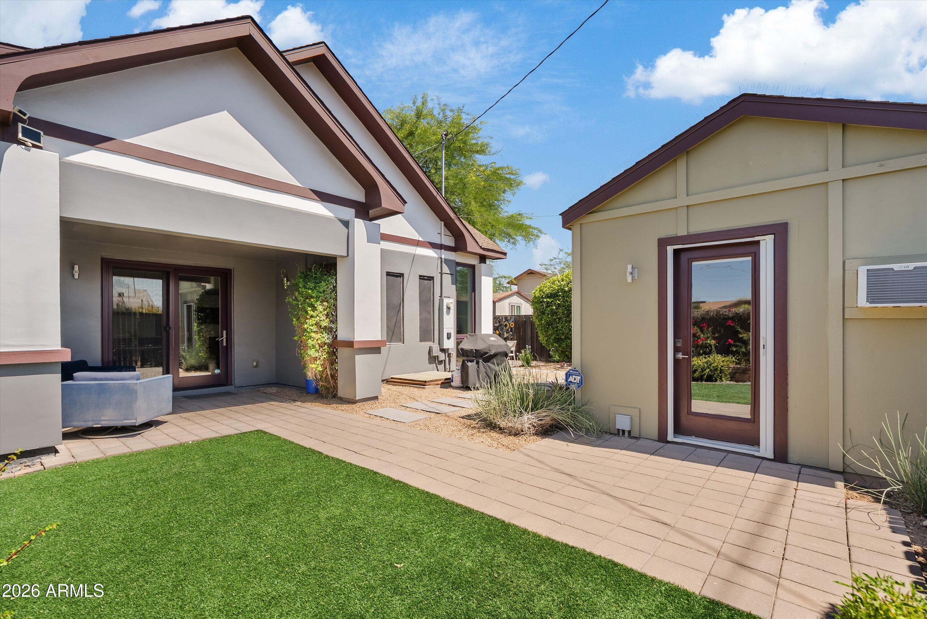 LOS OLIVOS HEIGHTS - Residential