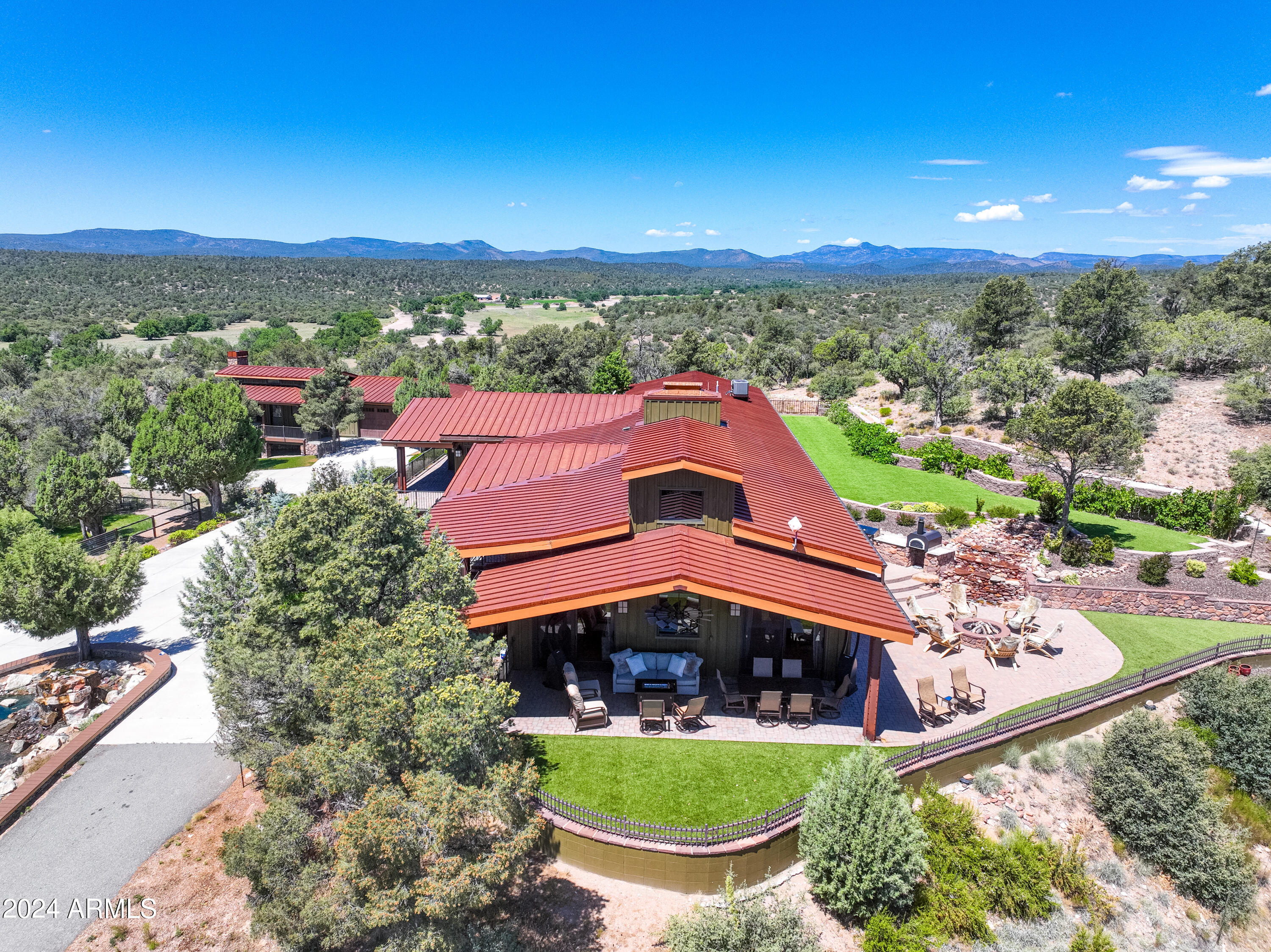 LAS VEGAS RANCH ESTATES - Residential