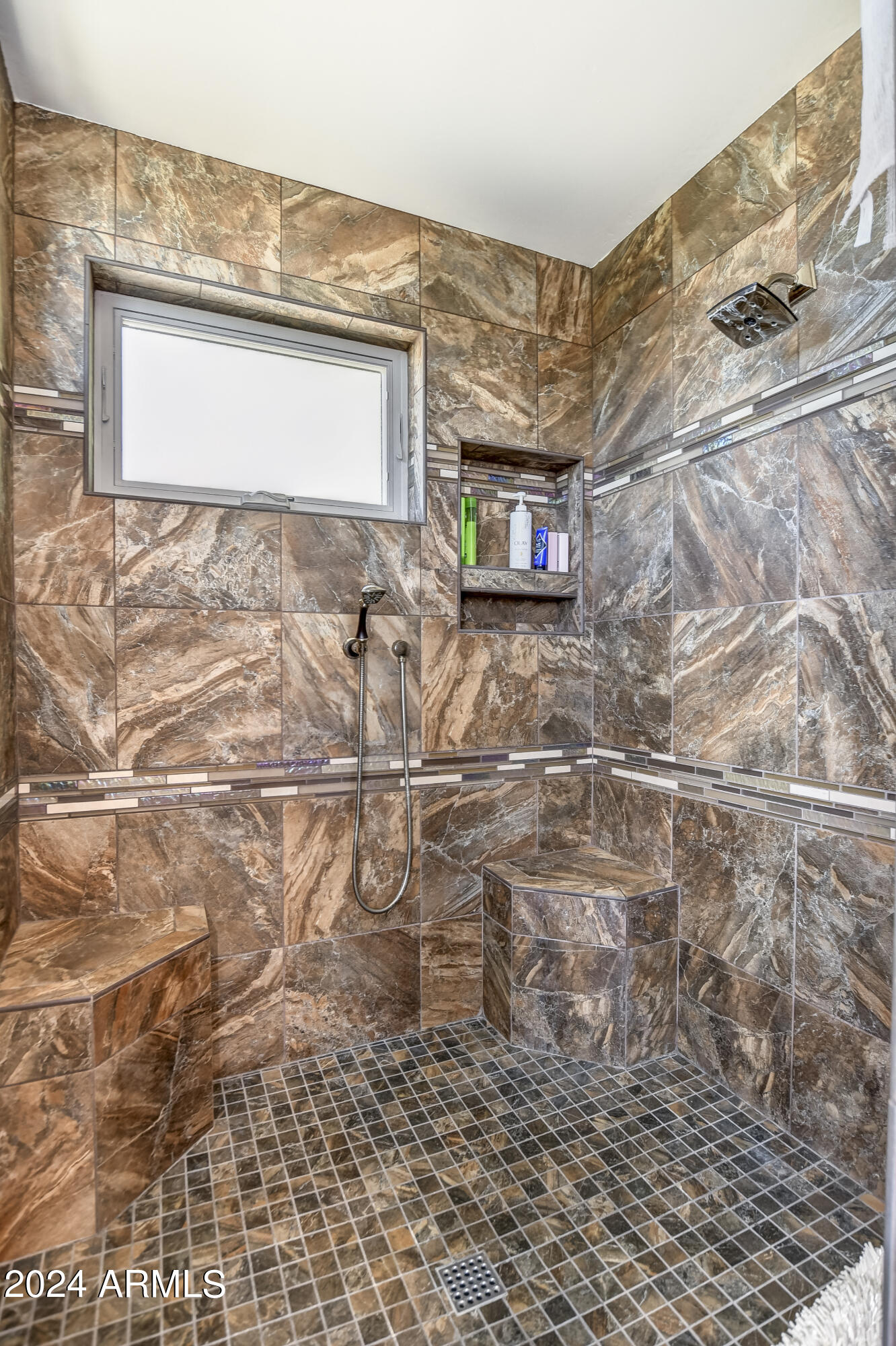 LAS VEGAS RANCH ESTATES - Residential