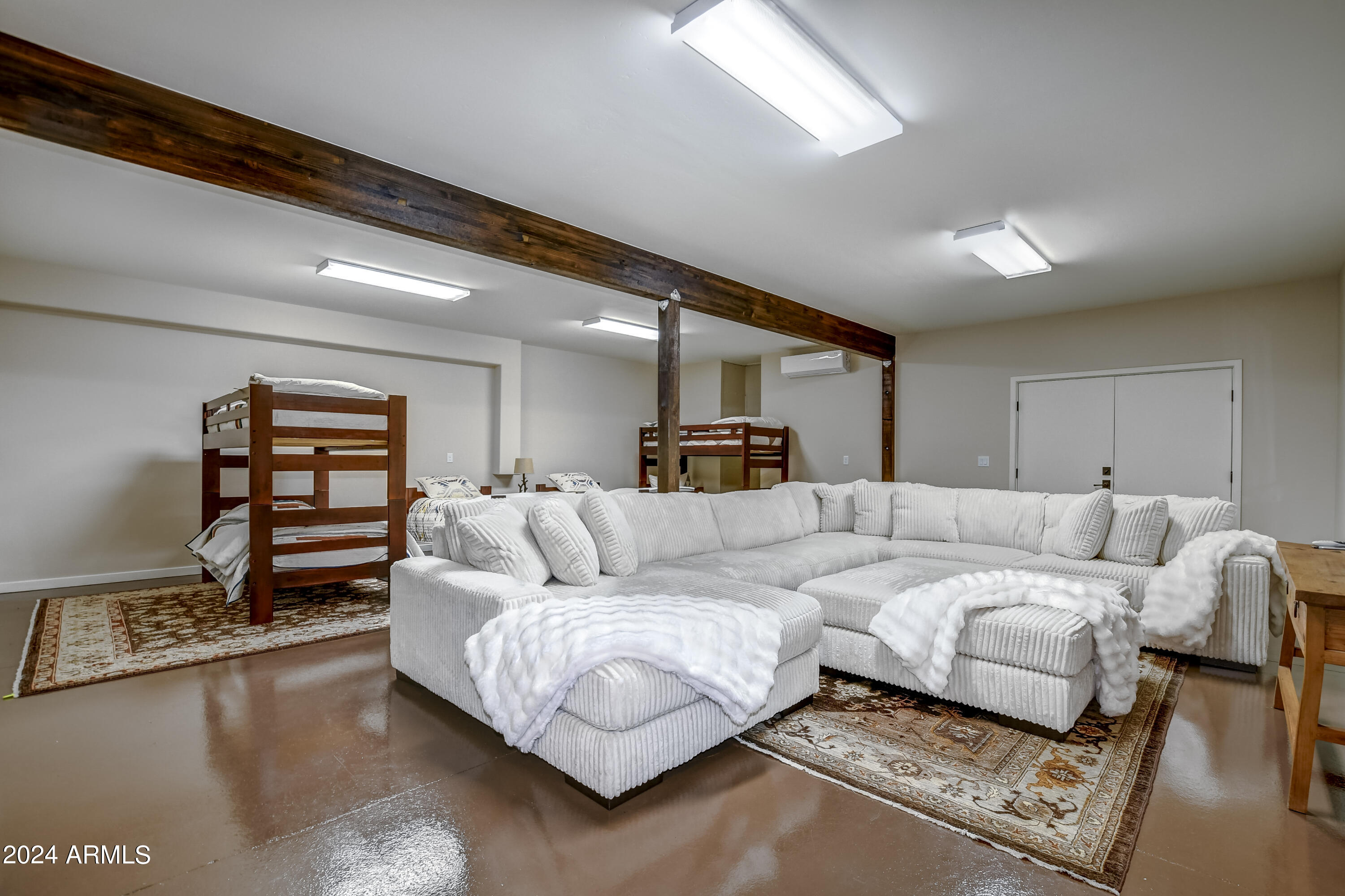 LAS VEGAS RANCH ESTATES - Residential