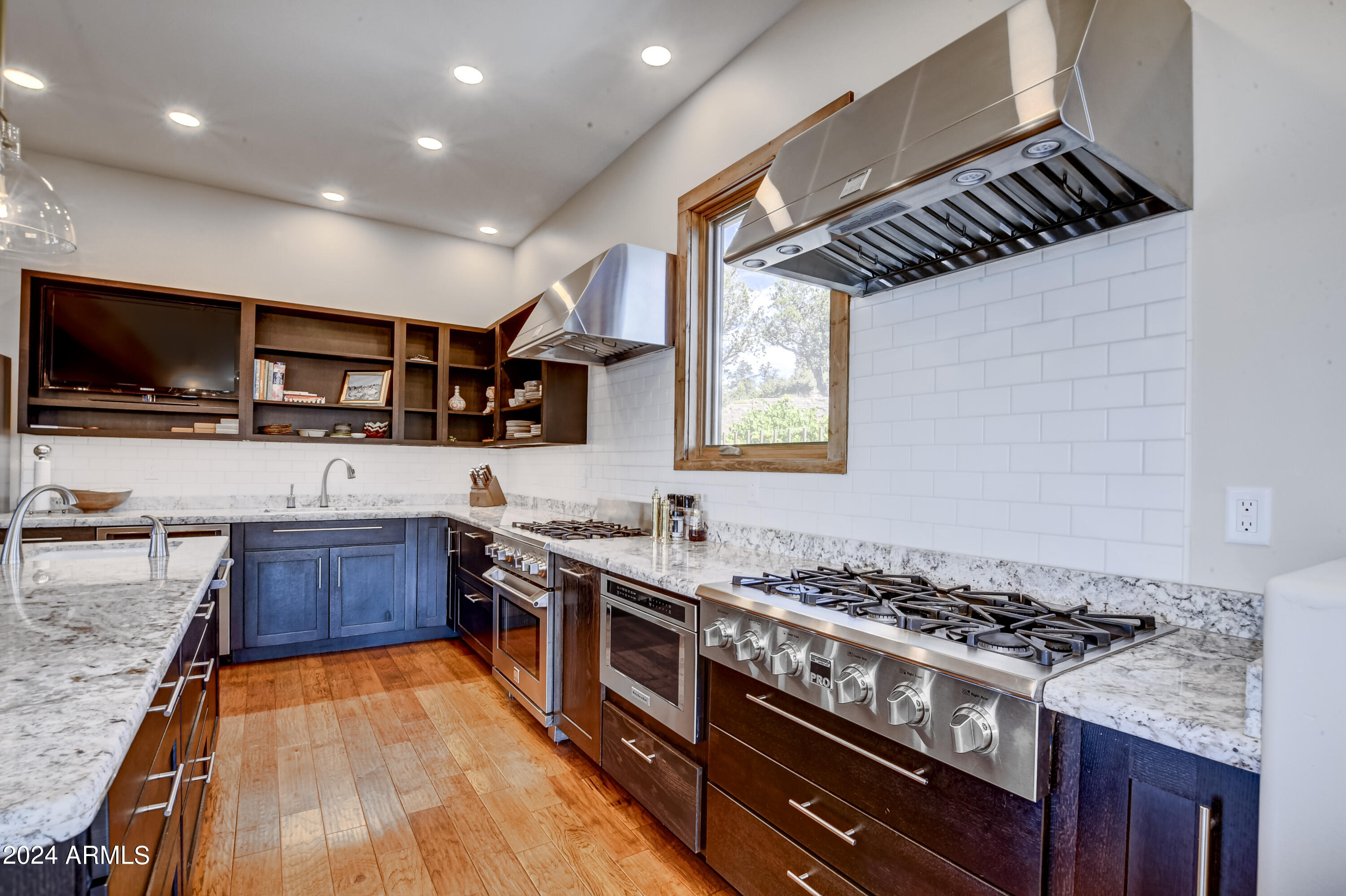 LAS VEGAS RANCH ESTATES - Residential