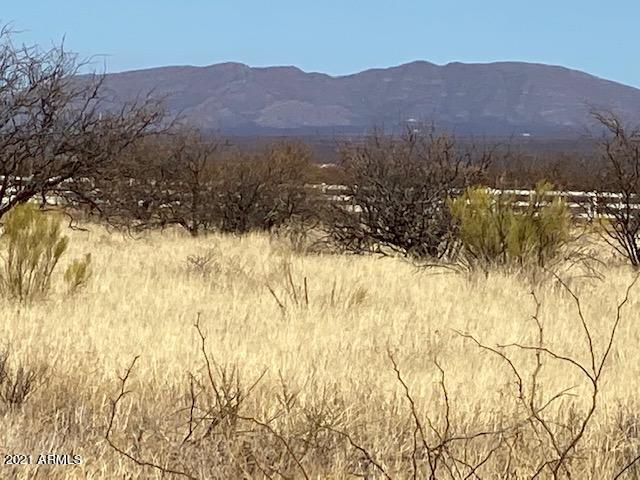 THREE CANYONS - Land