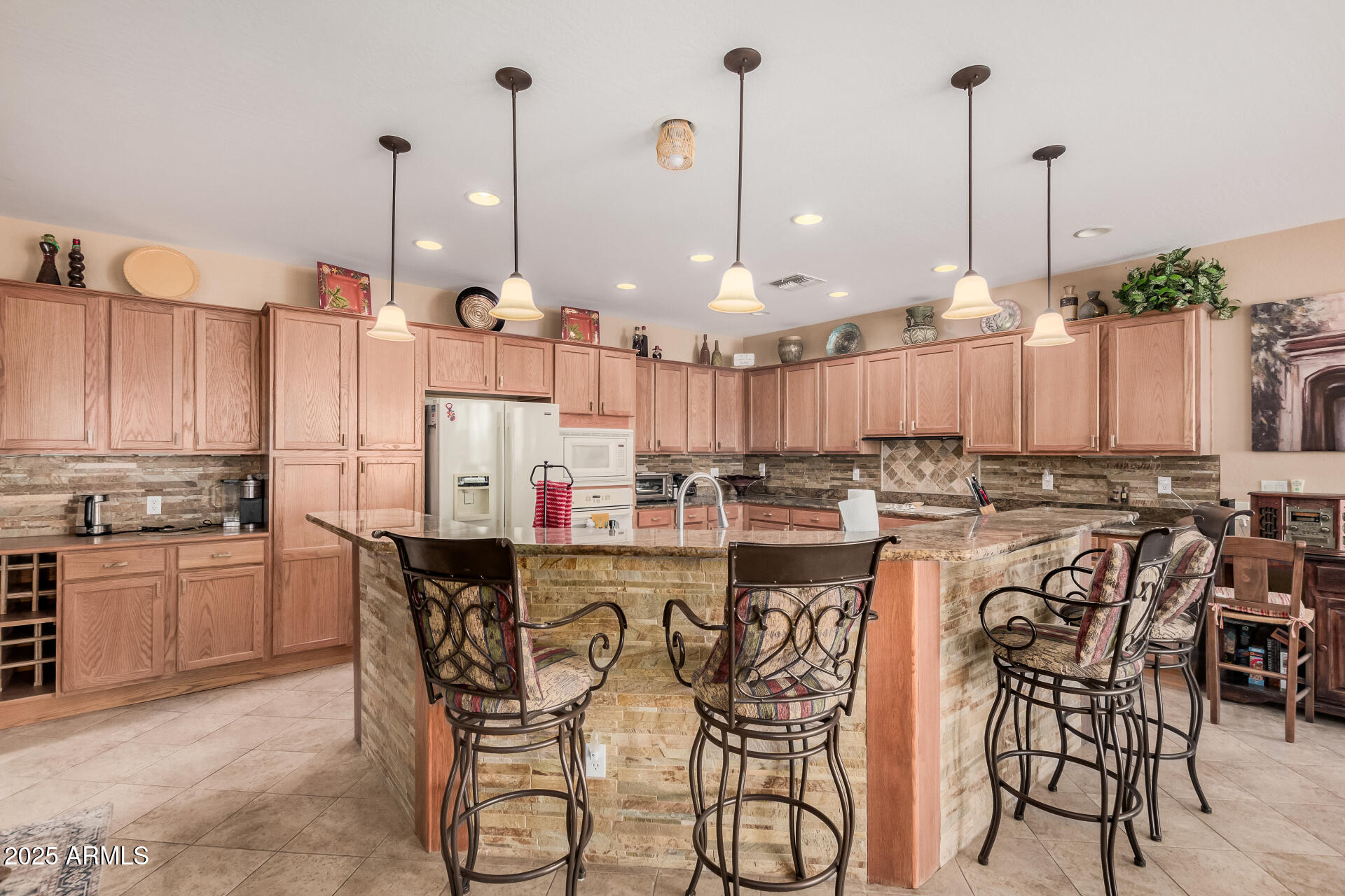 ROBSON RANCH - Residential