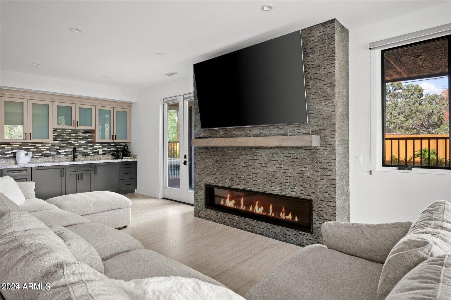 BRADLEY HOMESITES - Residential