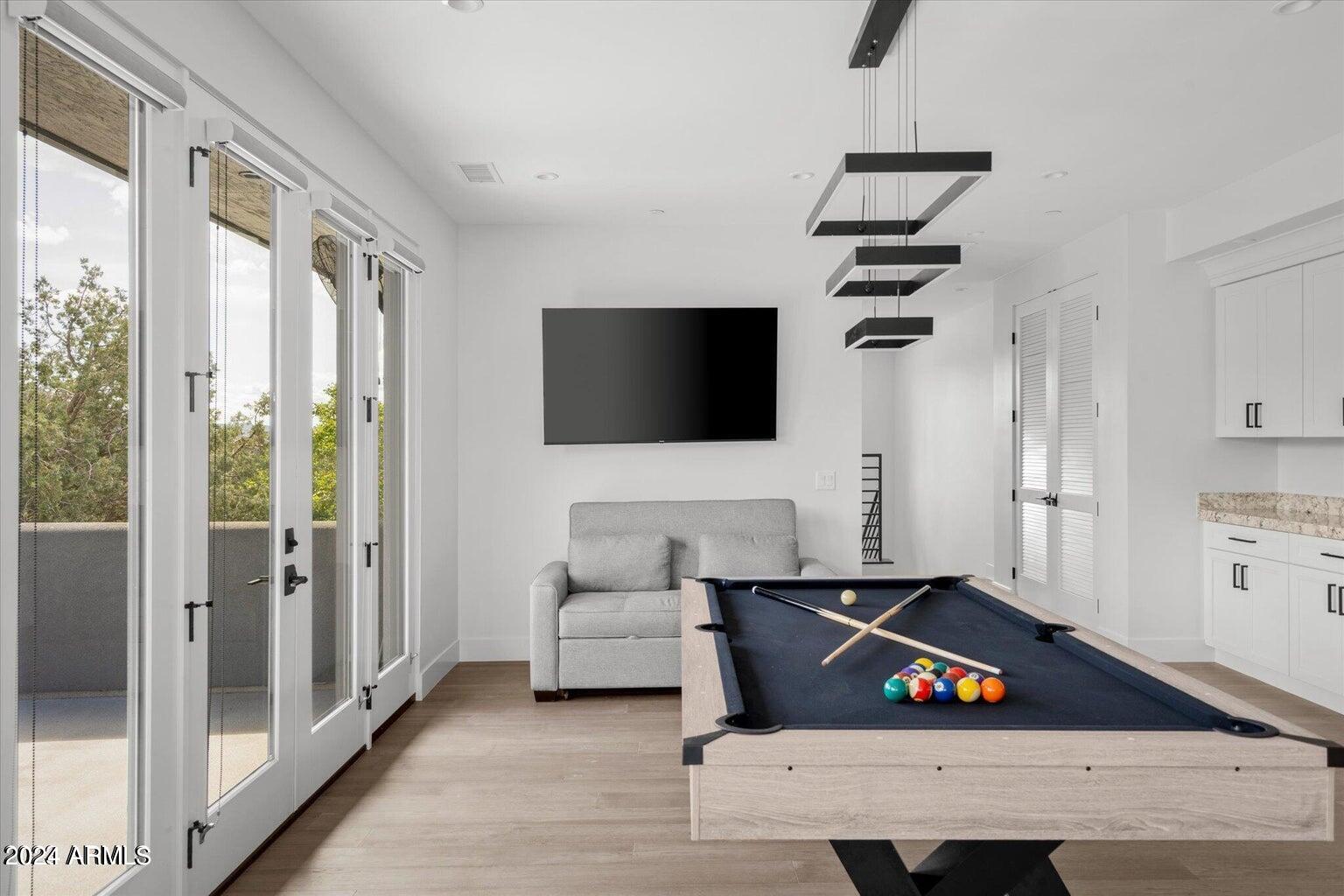 BRADLEY HOMESITES - Residential