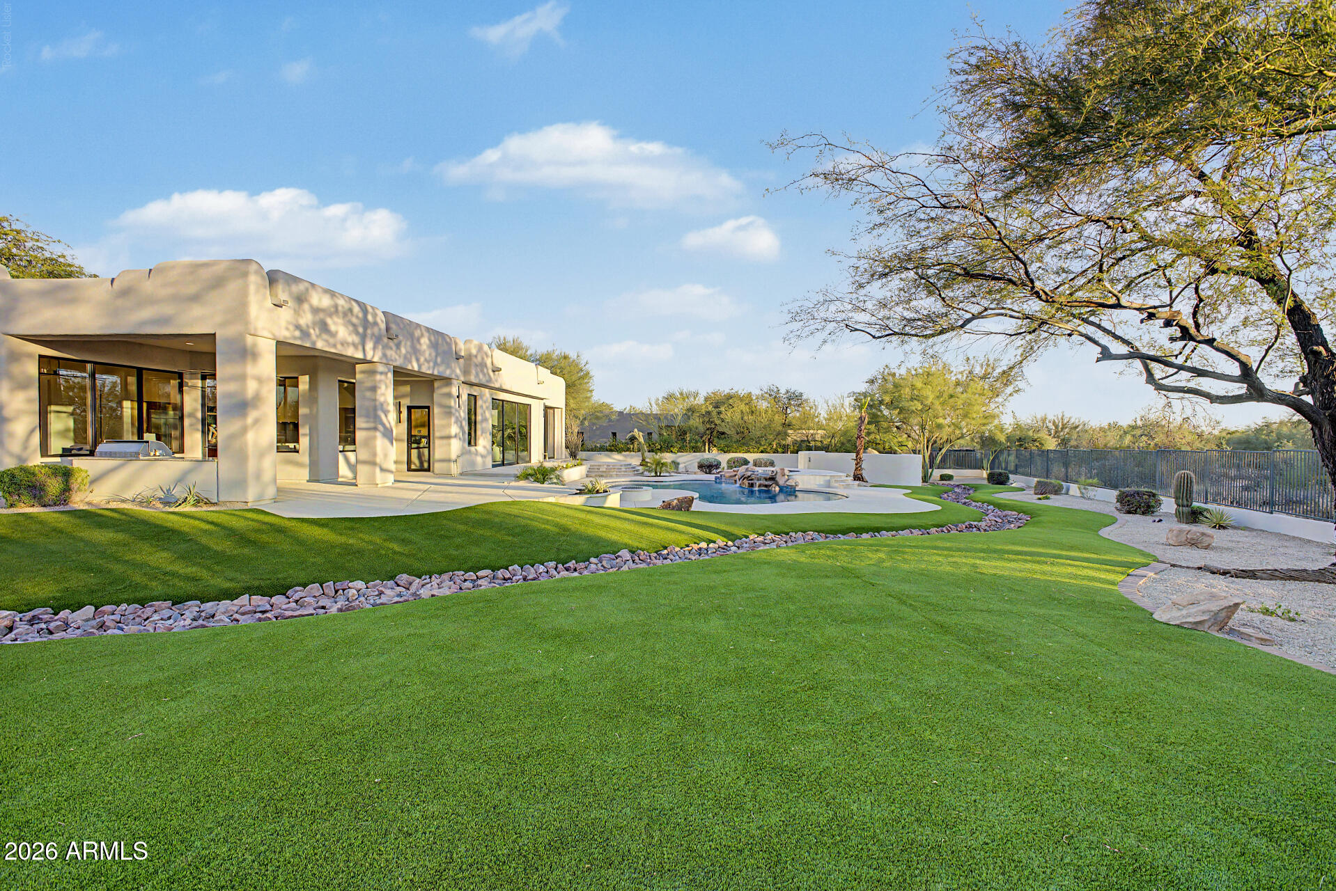 SONORAN HILLS - Residential