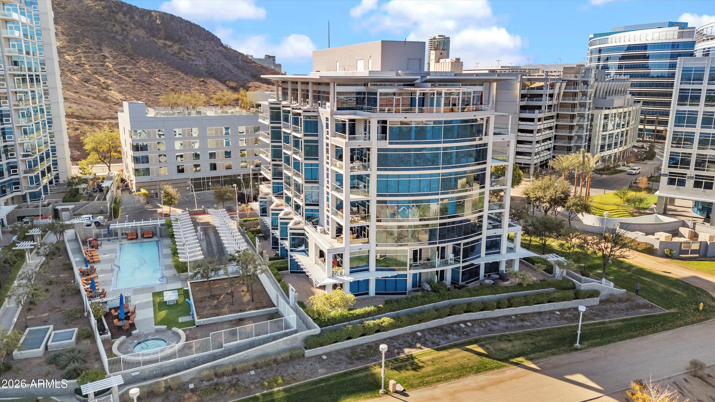 EDGEWATER HAYDEN FERRY LAKESIDE CONDO AMD - Residential