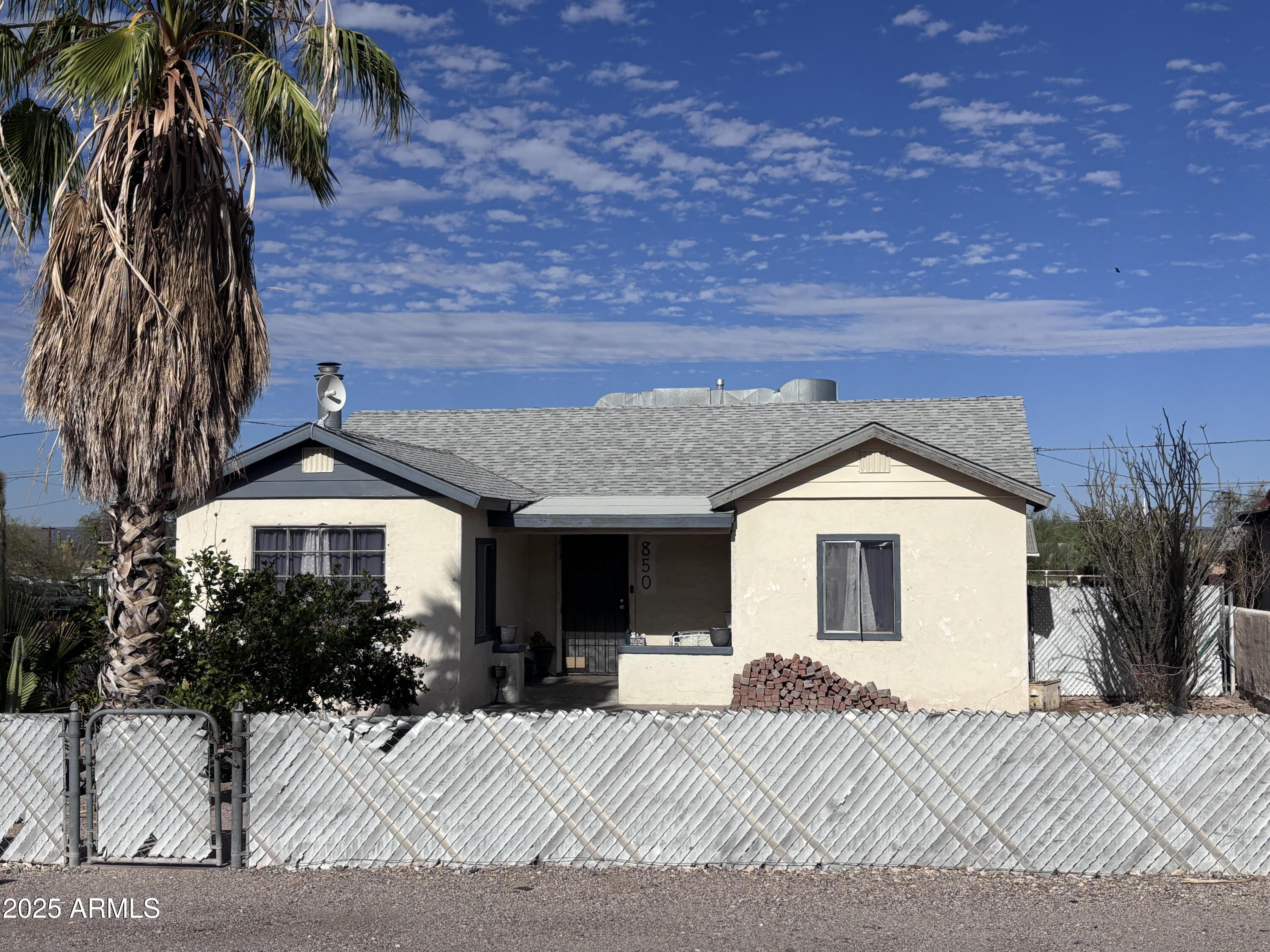 HOMER BROWNS - Residential