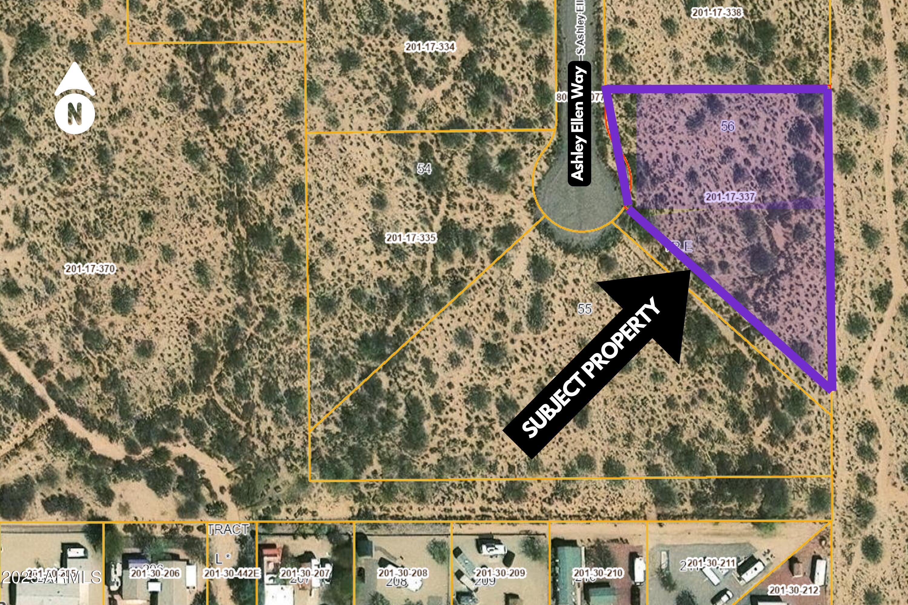 Beautiful lot in an up and coming community getting back on it's feet. Congress, Arizona, is a small town, rich in history and natural beauty, offering a unique blend of Old West heritage and tranquil desert living Congress is a tight-knit community that has transitioned from a mining hub to a peaceful residential area. Its proximity to Wickenburg allows residents to enjoy the serenity of rural life while having access to amenities in the neighboring town