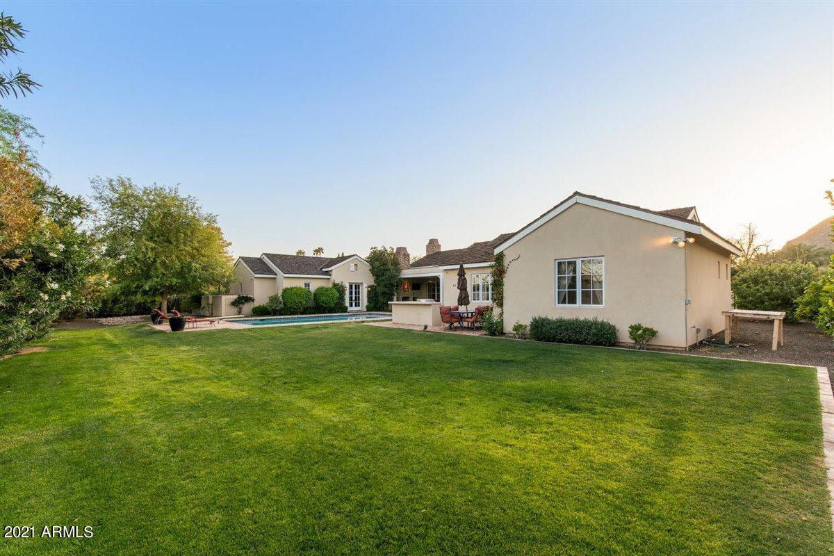 CASA BLANCA ESTATES LOT 20-37 & TR A - Residential