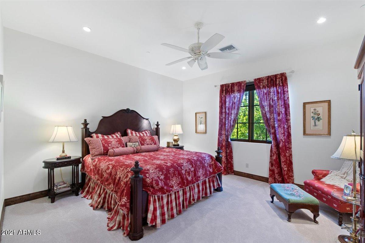 CASA BLANCA ESTATES LOT 20-37 & TR A - Residential