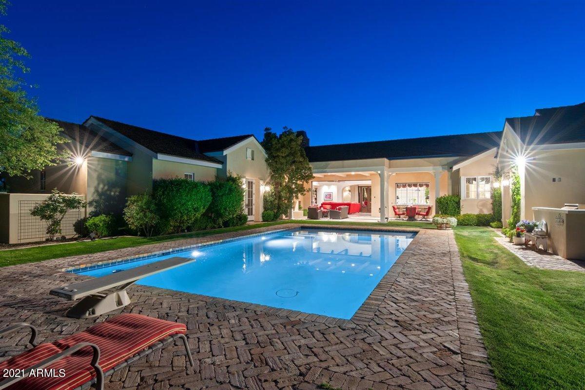 CASA BLANCA ESTATES LOT 20-37 & TR A - Residential