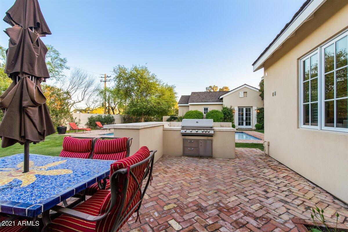 CASA BLANCA ESTATES LOT 20-37 & TR A - Residential