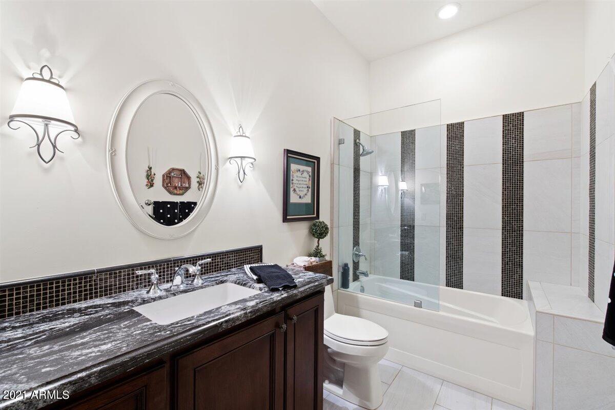 CASA BLANCA ESTATES LOT 20-37 & TR A - Residential
