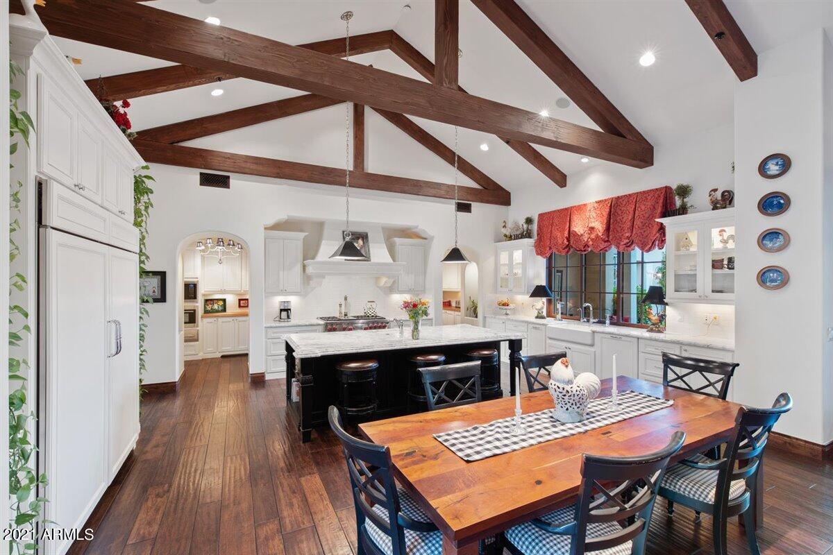 CASA BLANCA ESTATES LOT 20-37 & TR A - Residential