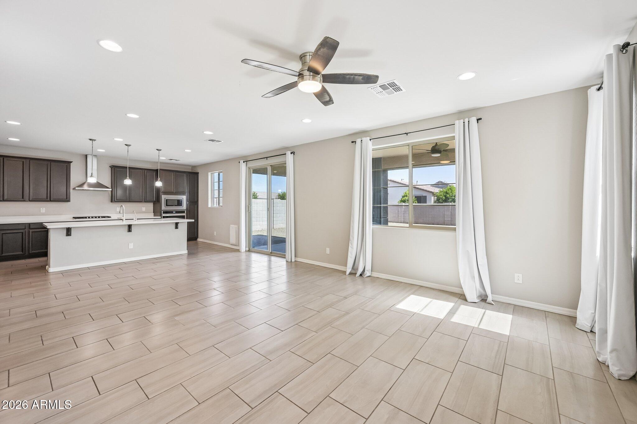 HARVEST QUEEN CREEK PARCEL 1-7 - Residential