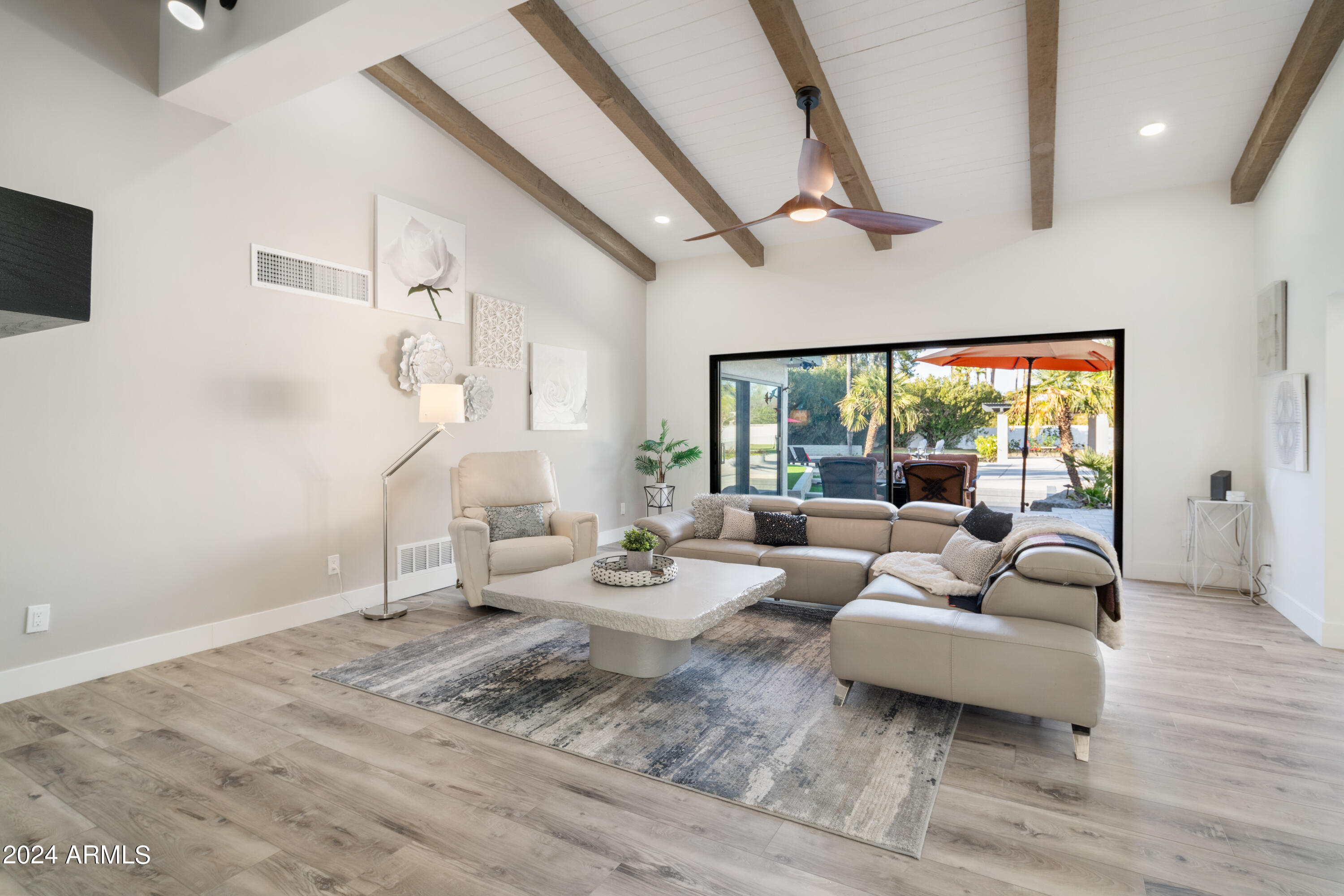 PALO OLIVO ESTATES - Residential