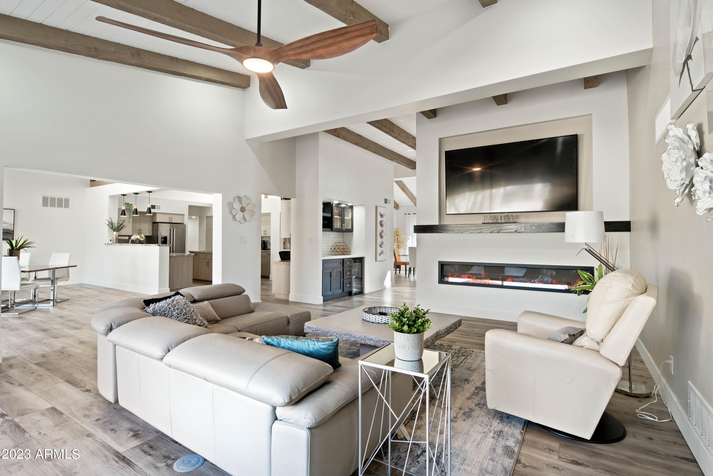 PALO OLIVO ESTATES - Residential