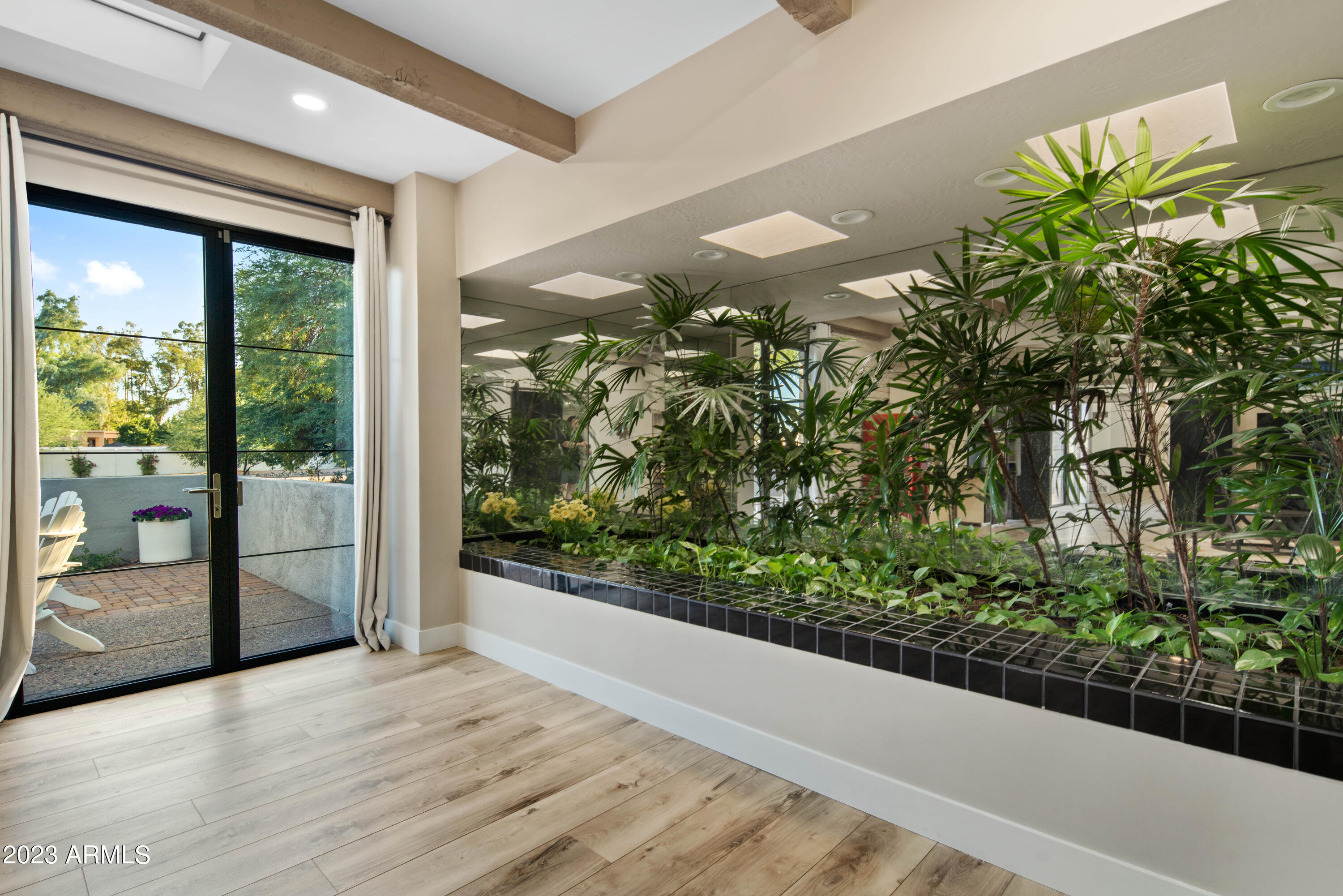 PALO OLIVO ESTATES - Residential