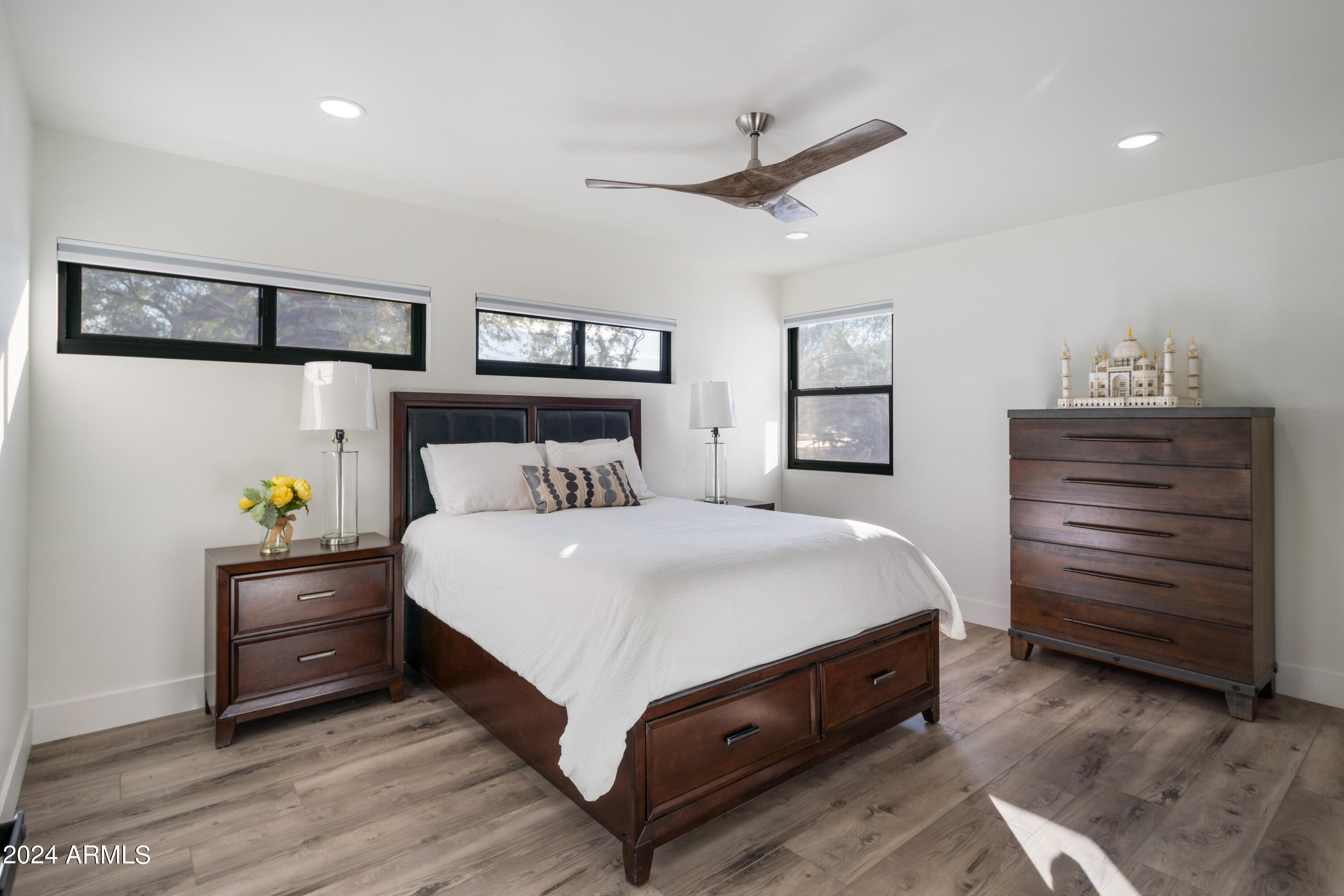 PALO OLIVO ESTATES - Residential