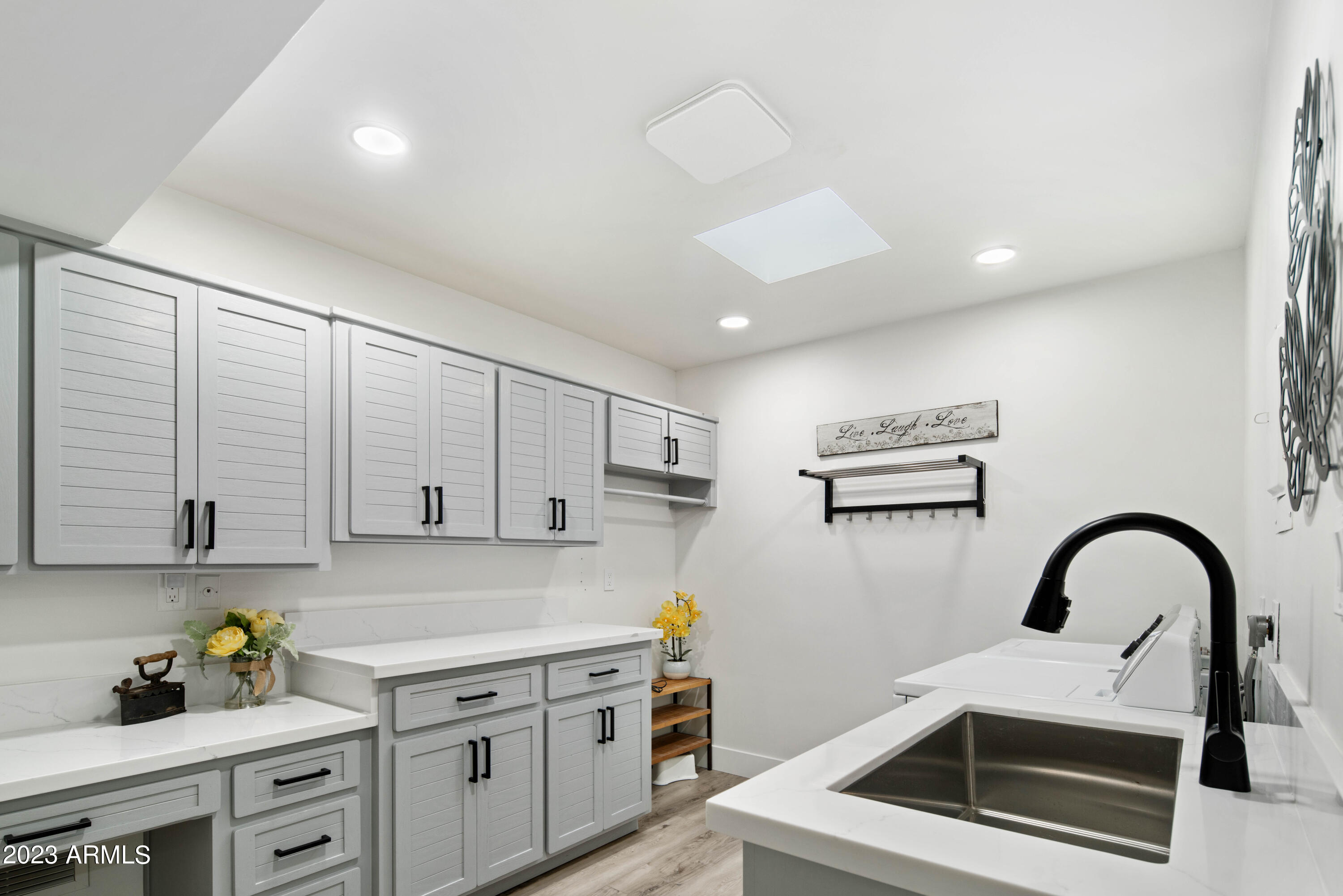 PALO OLIVO ESTATES - Residential