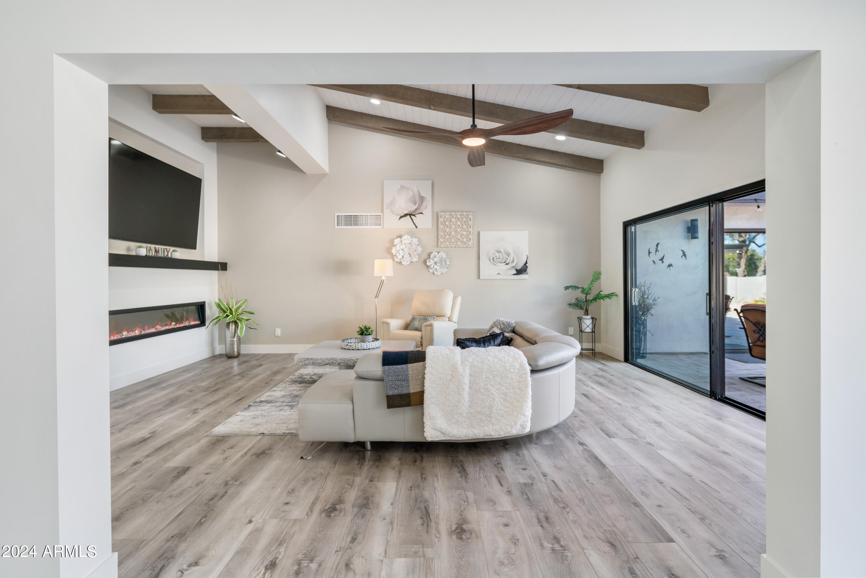 PALO OLIVO ESTATES - Residential
