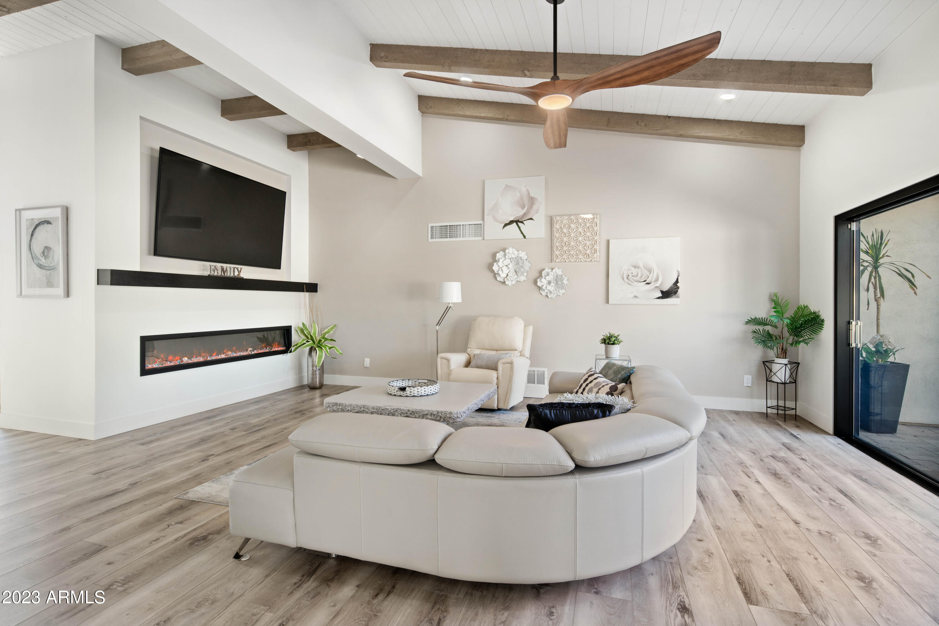 PALO OLIVO ESTATES - Residential